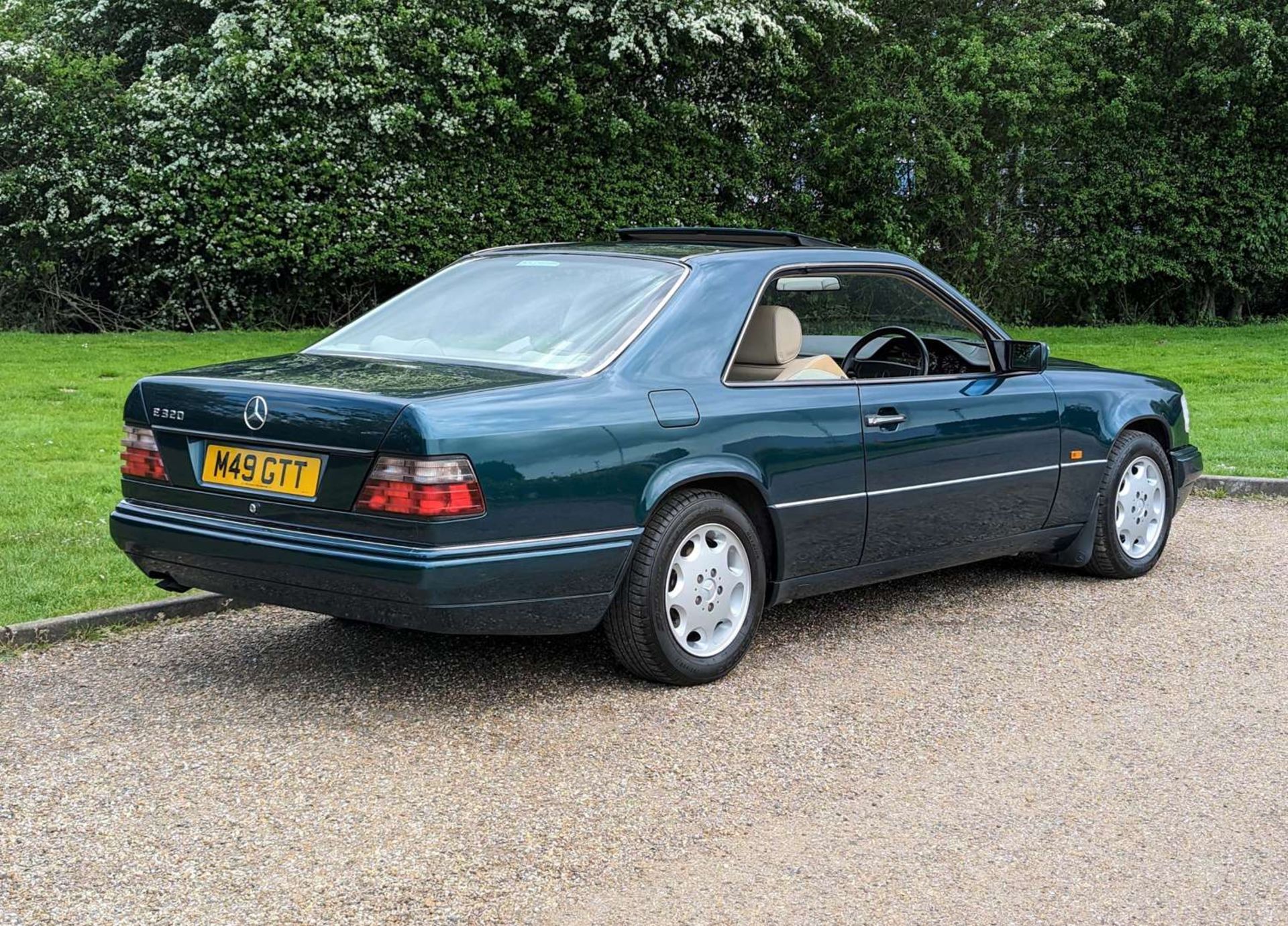 1994 MERCEDES W124 E320 COUPE AUTO - Image 7 of 28