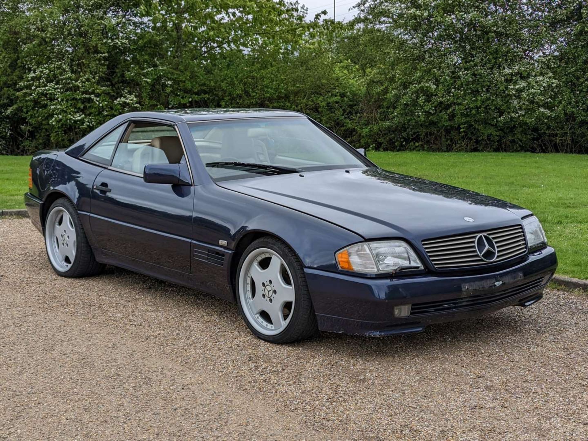 1995 MERCEDES R129 SL320 AUTO - Image 2 of 53