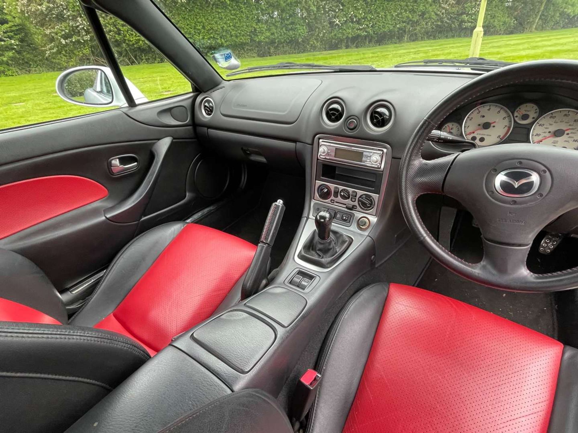 2004 MAZDA MX5 EUPHONIC - Image 14 of 20