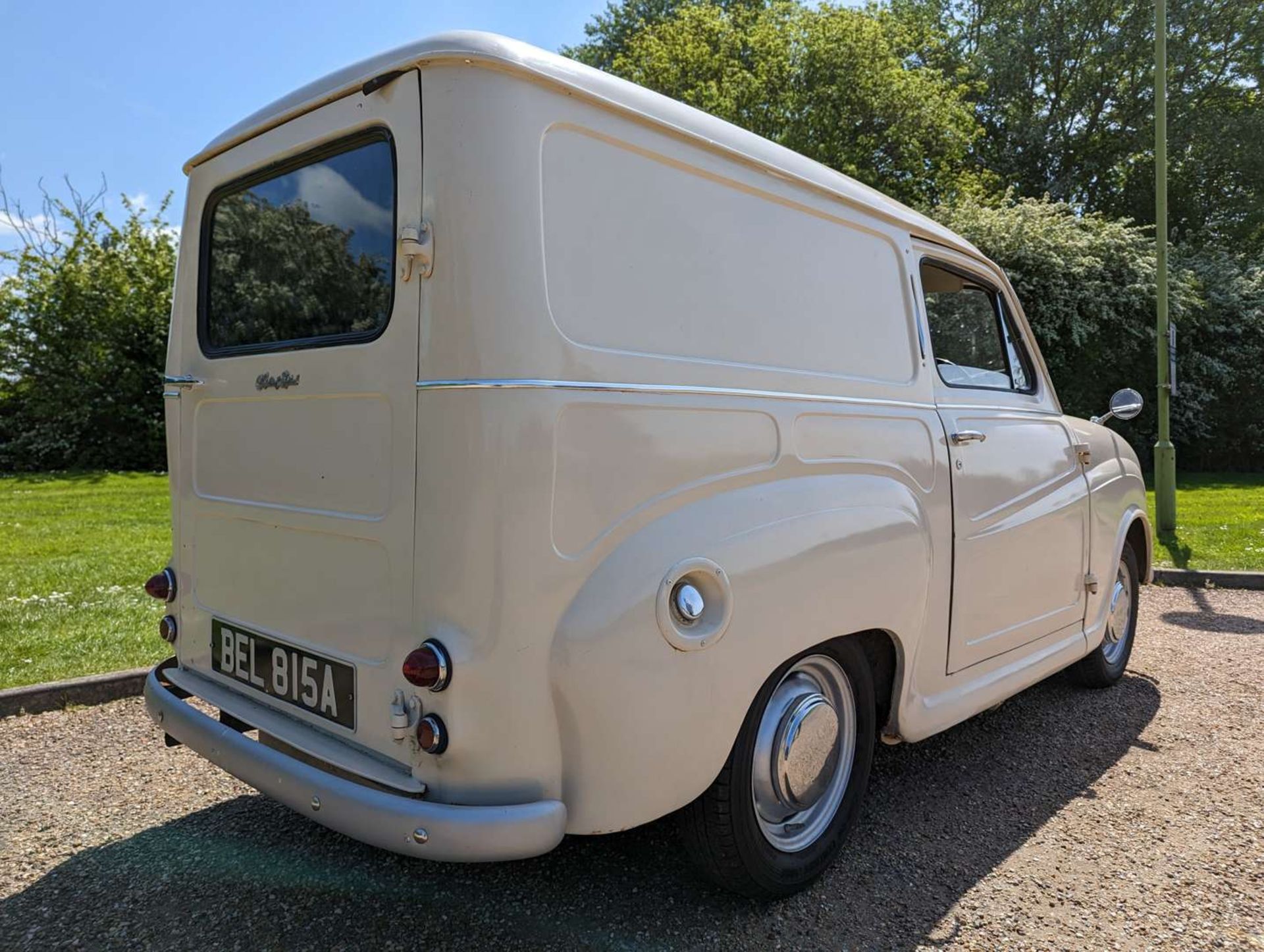 1962 AUSTIN A35 VAN - Image 10 of 30