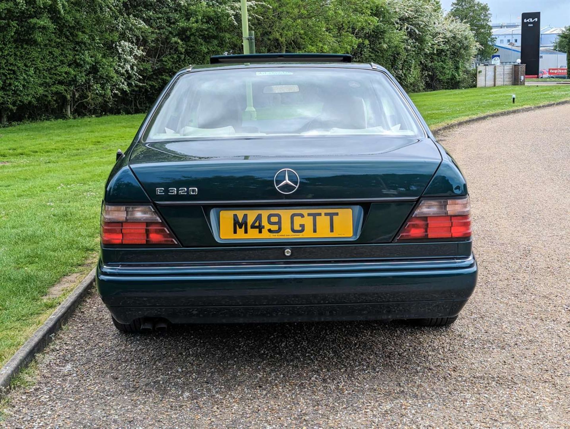 1994 MERCEDES W124 E320 COUPE AUTO - Image 6 of 28