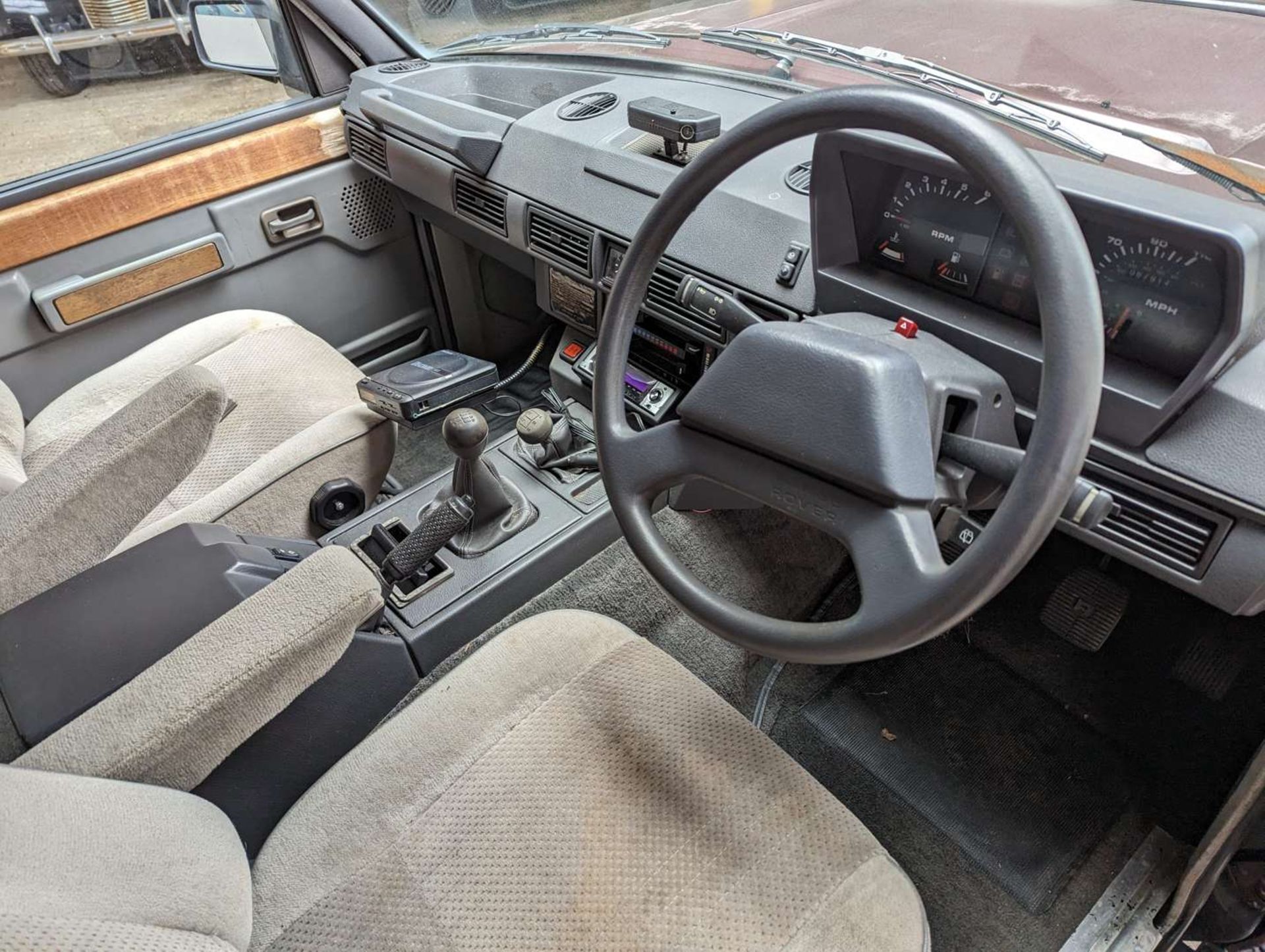 1987 RANGE ROVER 3.5 EFI MANUAL&nbsp; - Image 14 of 30