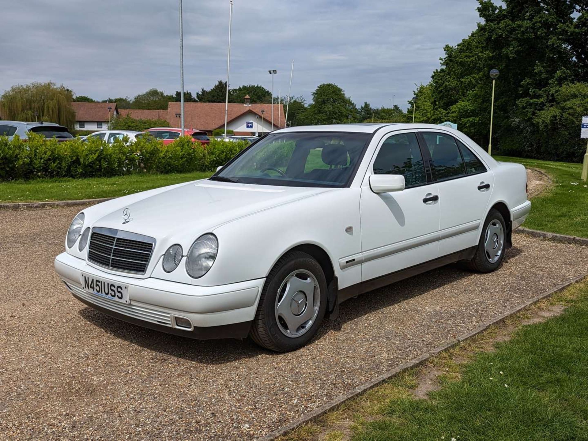 1995 MERCEDES E250D CLASSIC AUTO - Image 5 of 60