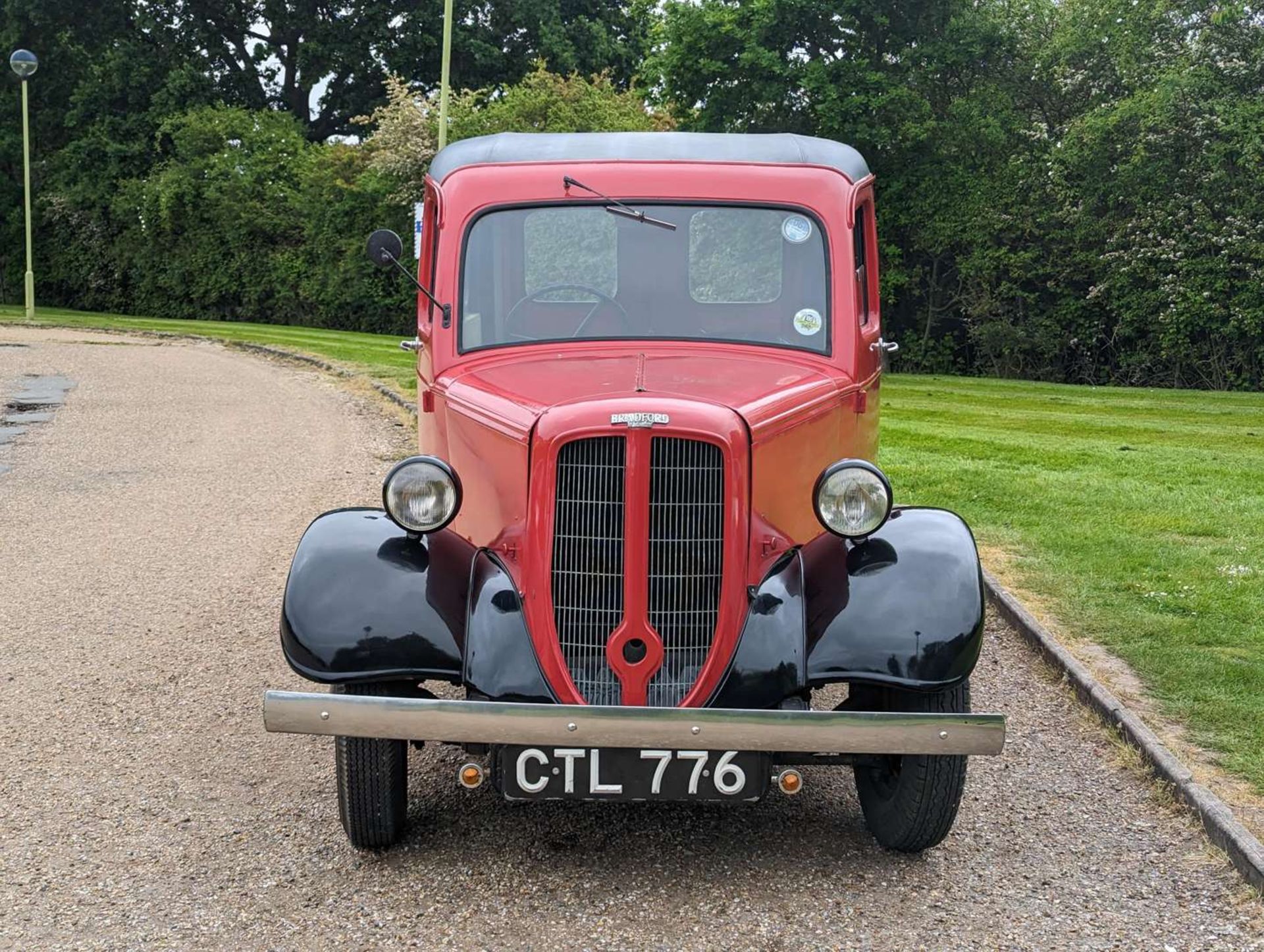 1947 JOWETT BRADFORD - Image 2 of 24