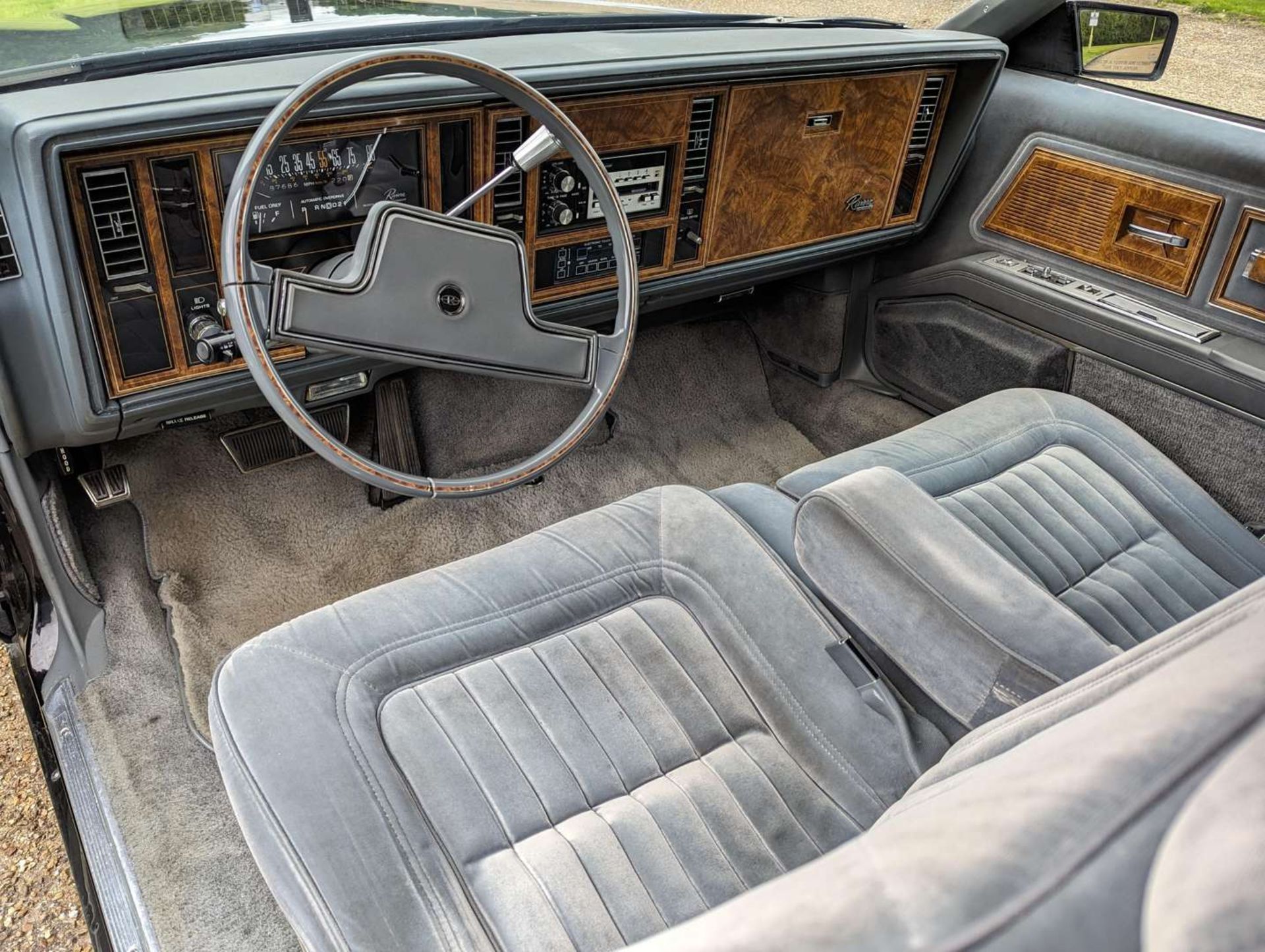 1985 BUICK RIVIERA LHD - Image 20 of 30