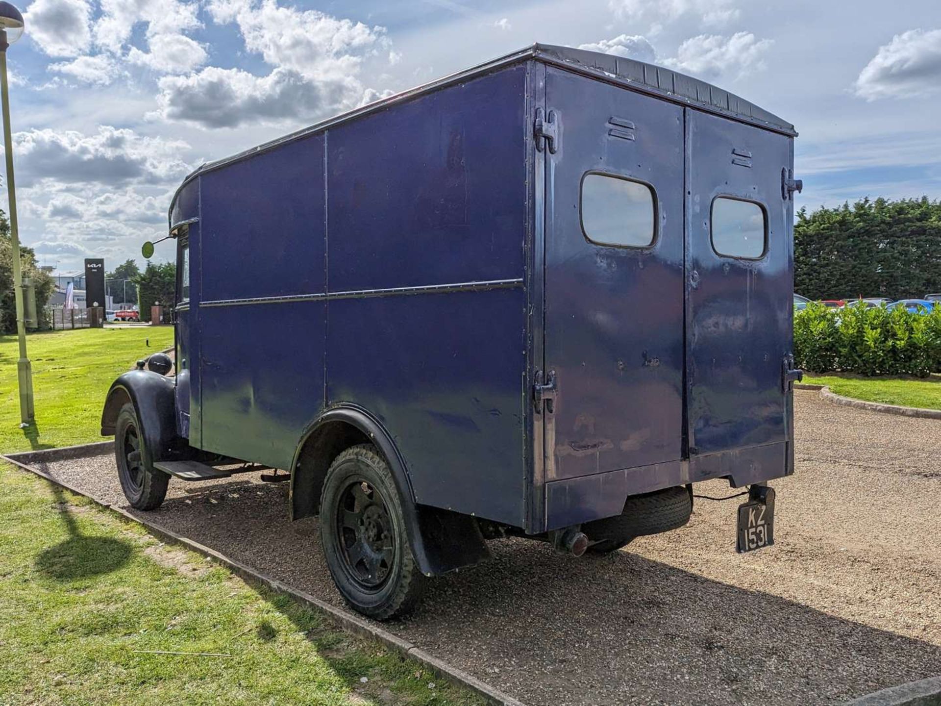 1948 MORRIS COMMERCIAL VAN - Image 5 of 30