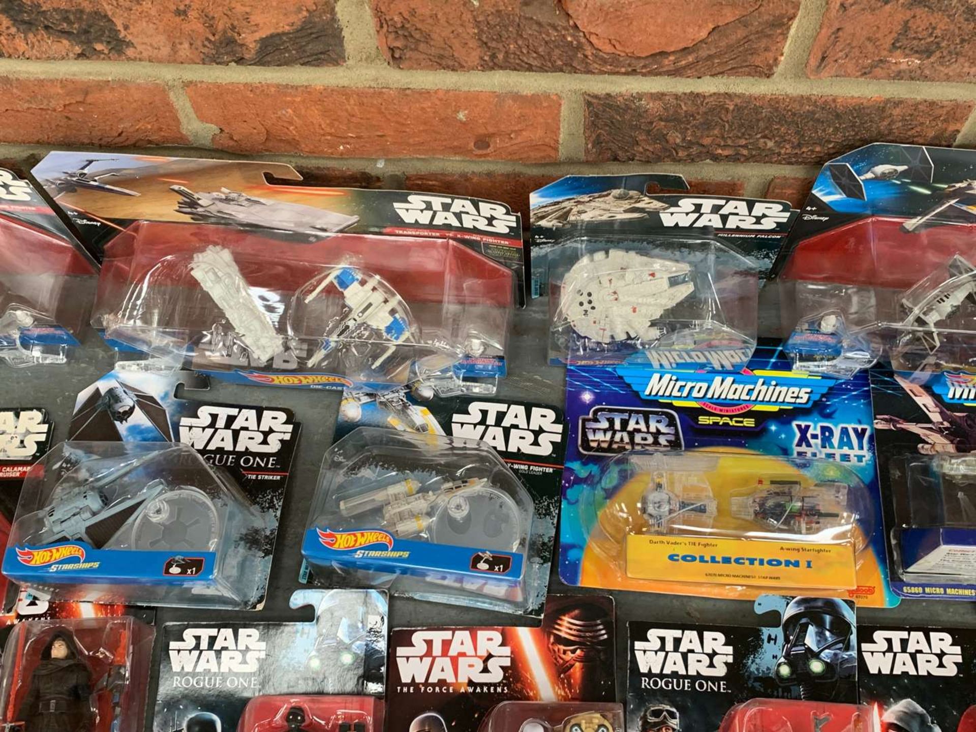 Large Quantity of Star Wars Boxed Figures Etc - Image 6 of 6