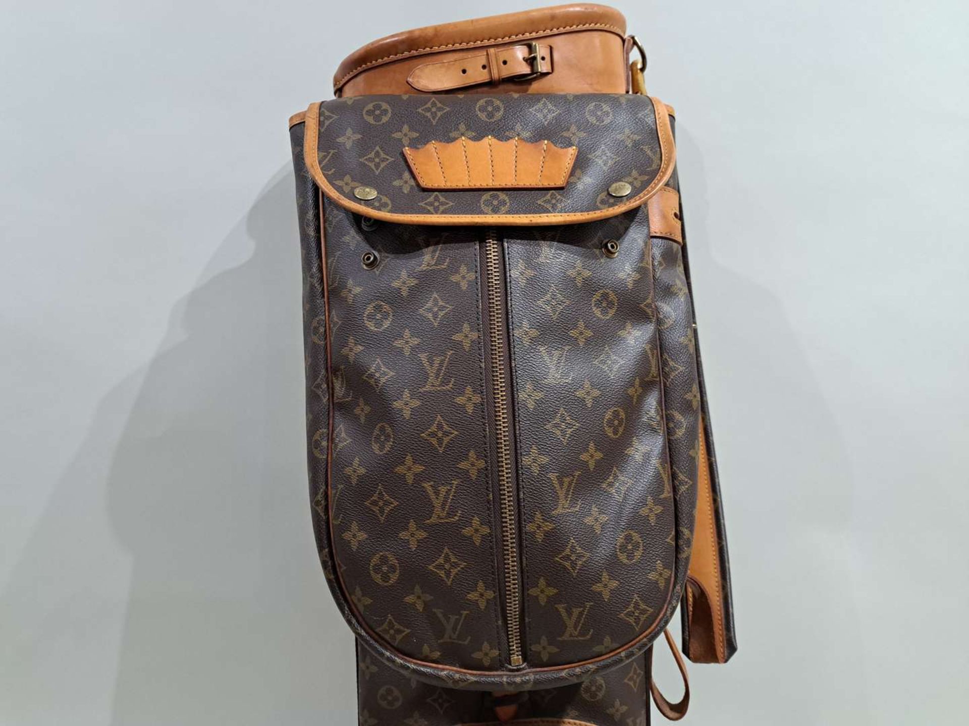 Louis Vuitton Golf Bag - Image 7 of 12