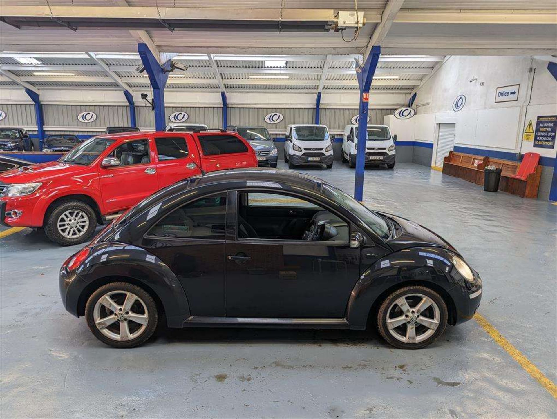 2009 VOLKSWAGEN BEETLE TDI - Image 19 of 21