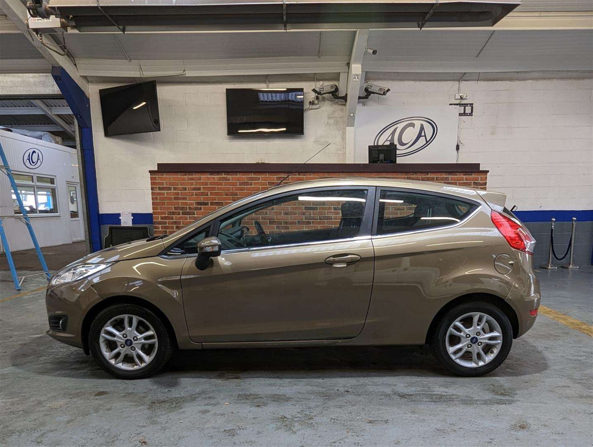 2015 FORD FIESTA ZETEC - Image 2 of 25