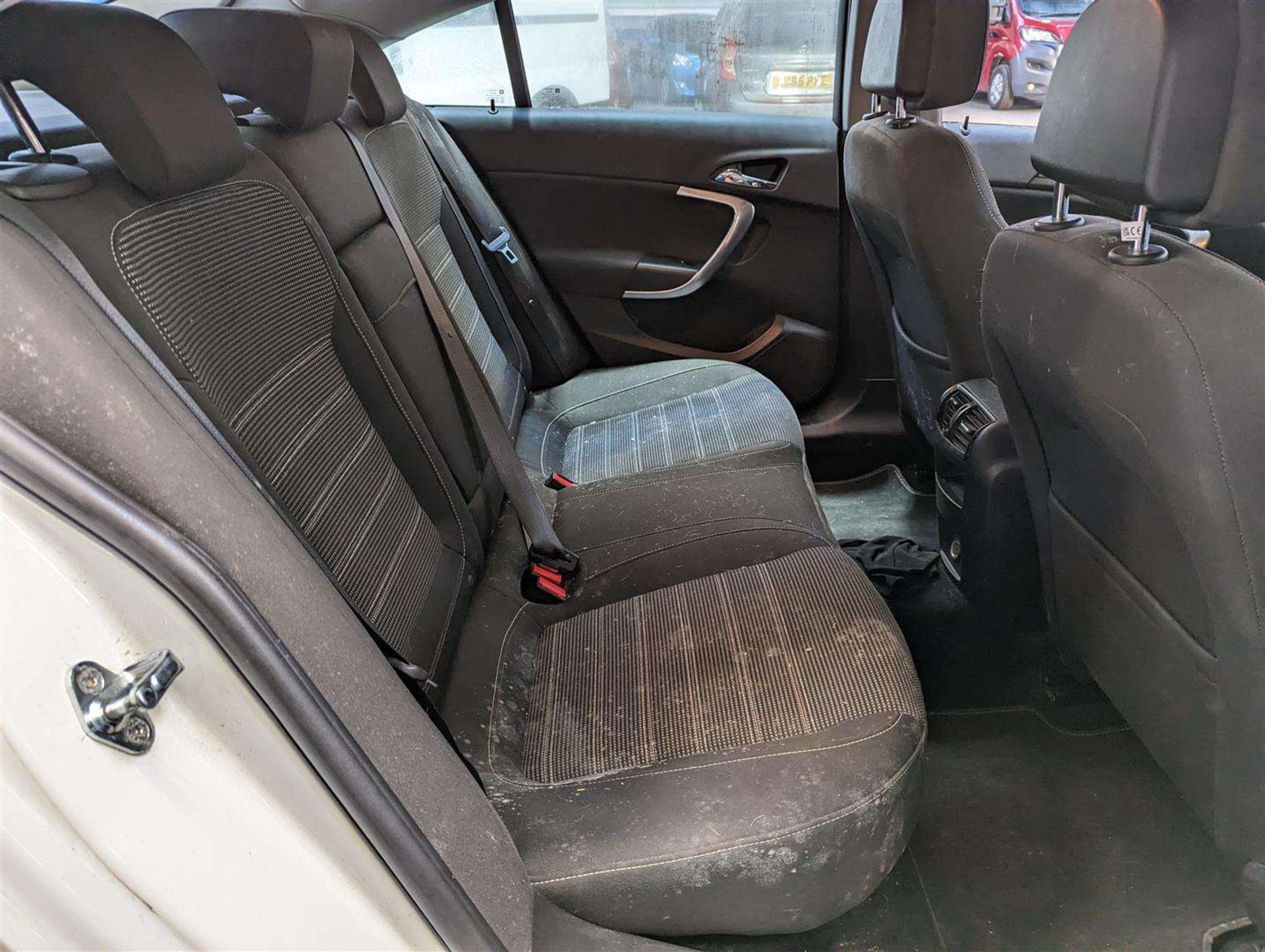 2011 VAUXHALL INSIGNIA SRI NAV 158 CDTI - Image 17 of 27