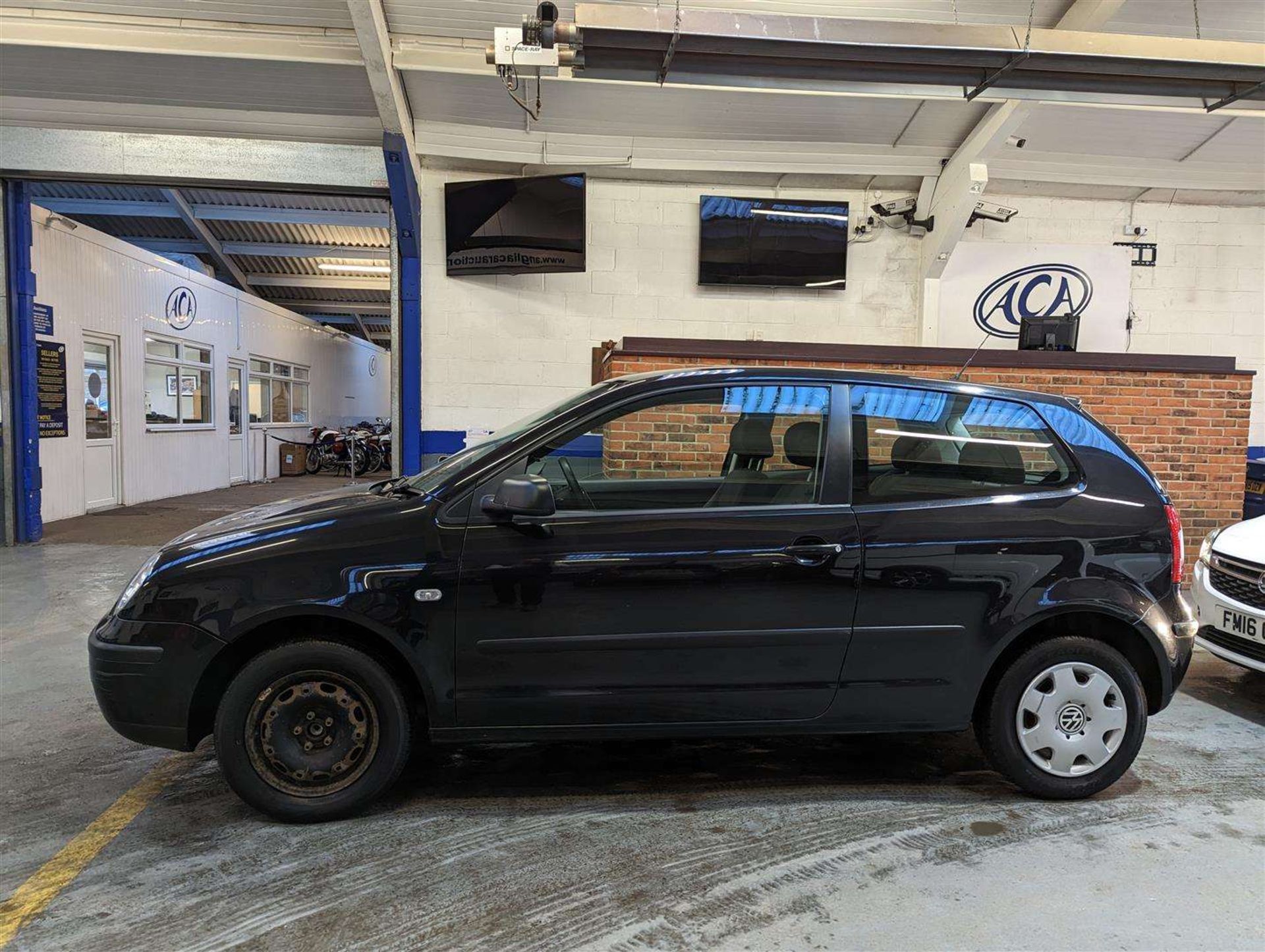 2005 VOLKSWAGEN POLO E - Image 2 of 21