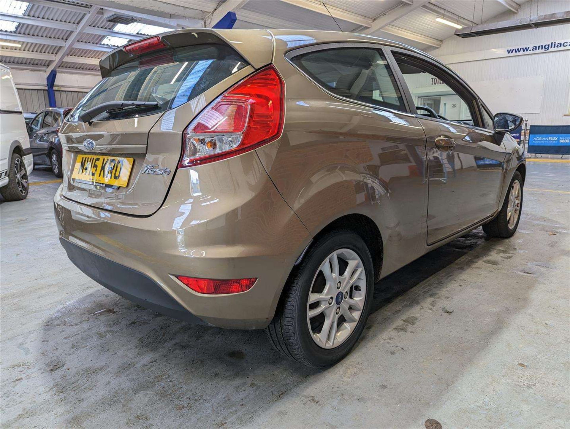 2015 FORD FIESTA ZETEC - Image 8 of 25