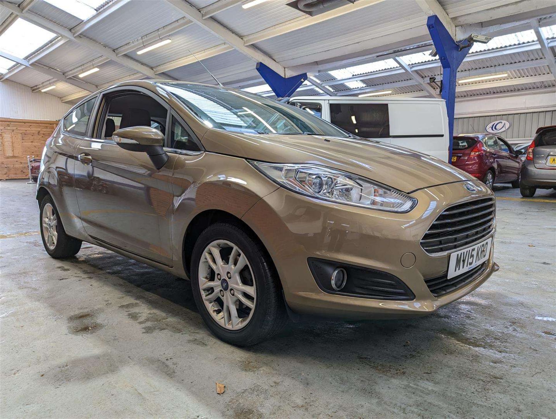 2015 FORD FIESTA ZETEC - Image 10 of 25