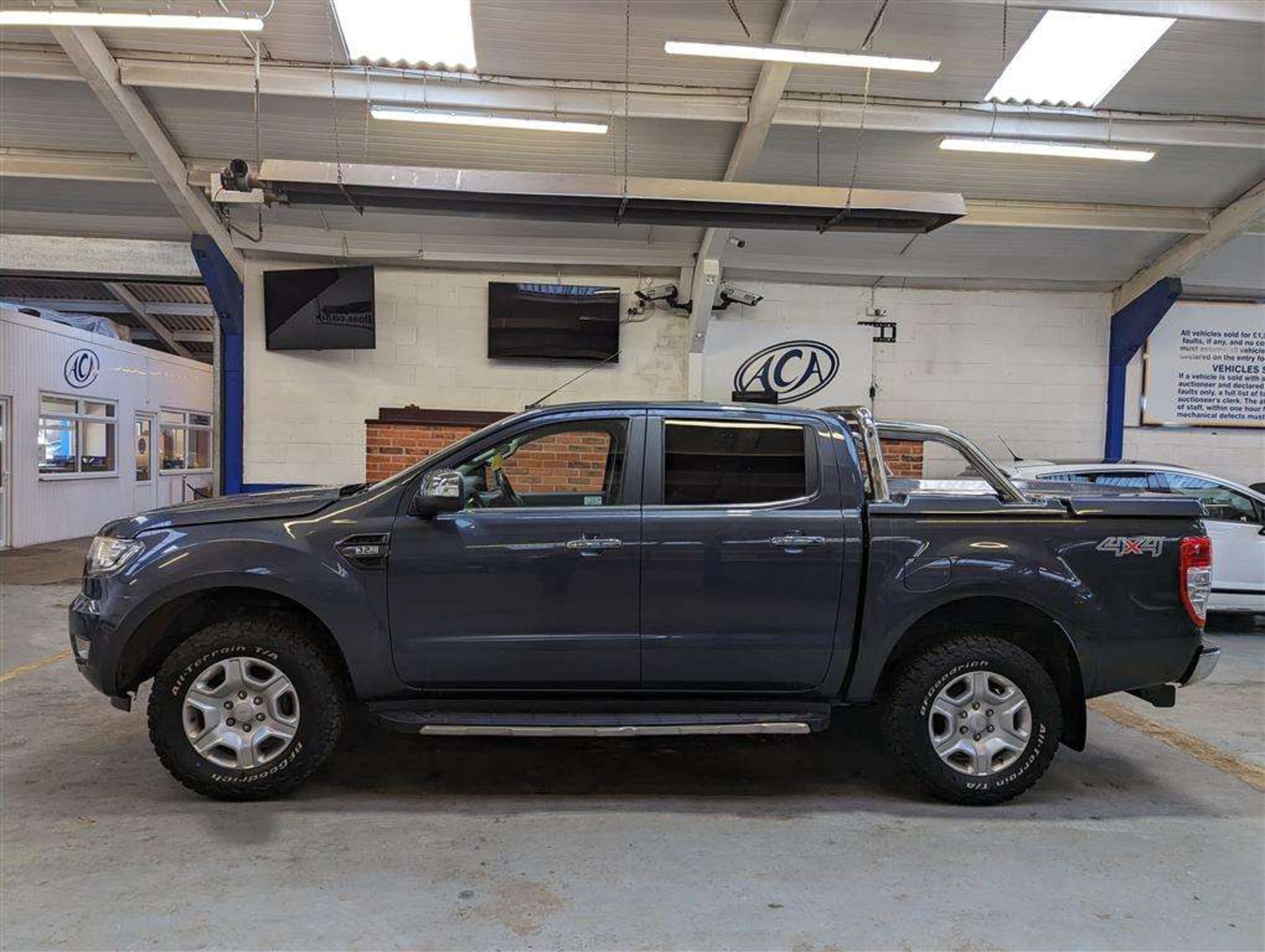 2018 FORD RANGER LIMITED 4X4 TDCI - Image 2 of 28