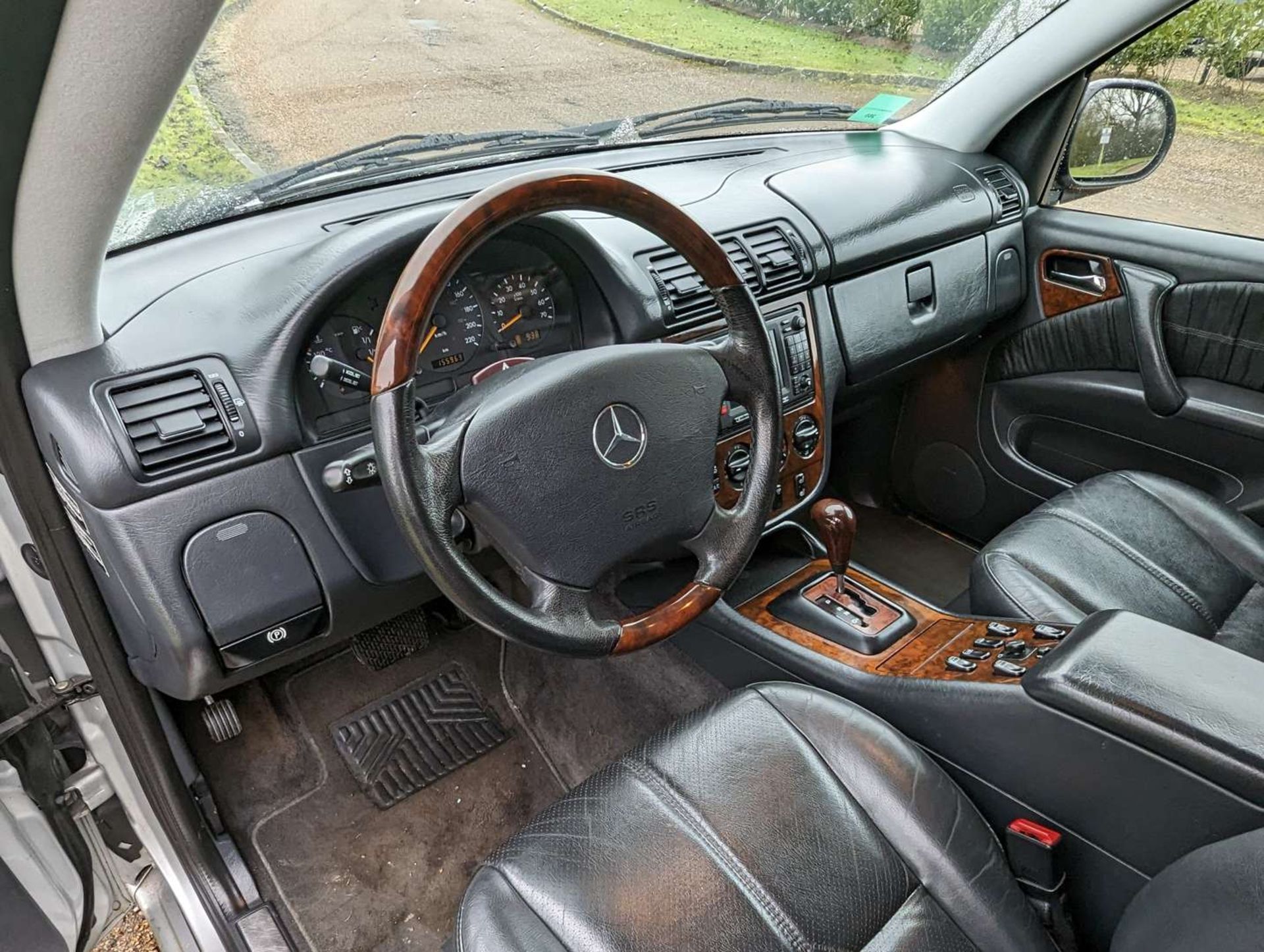 2001 MERCEDES ML 430 LHD - Image 14 of 24