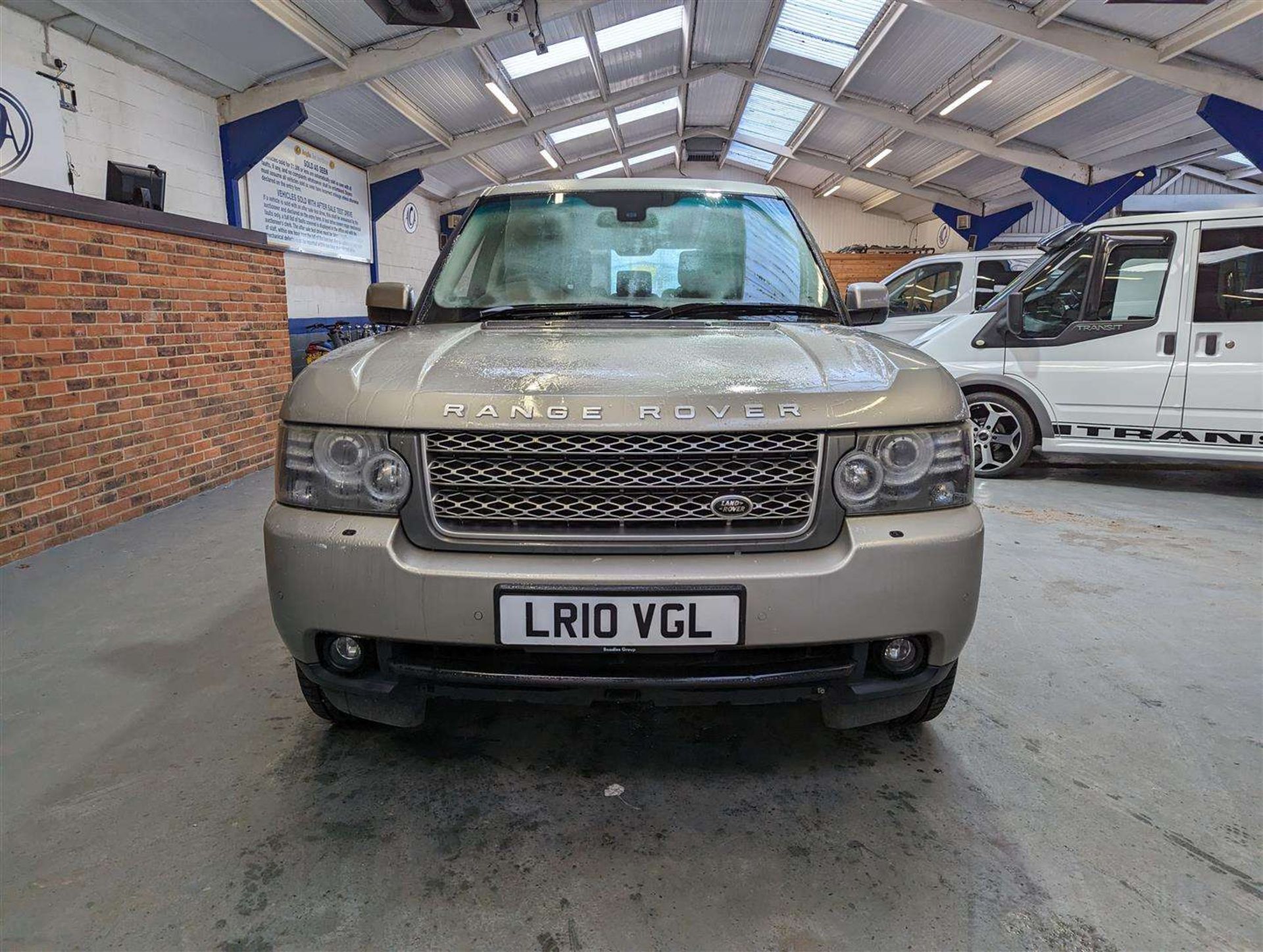 2010 LAND ROVER RANGE ROVER VOGUESE TDV8A - Image 30 of 30