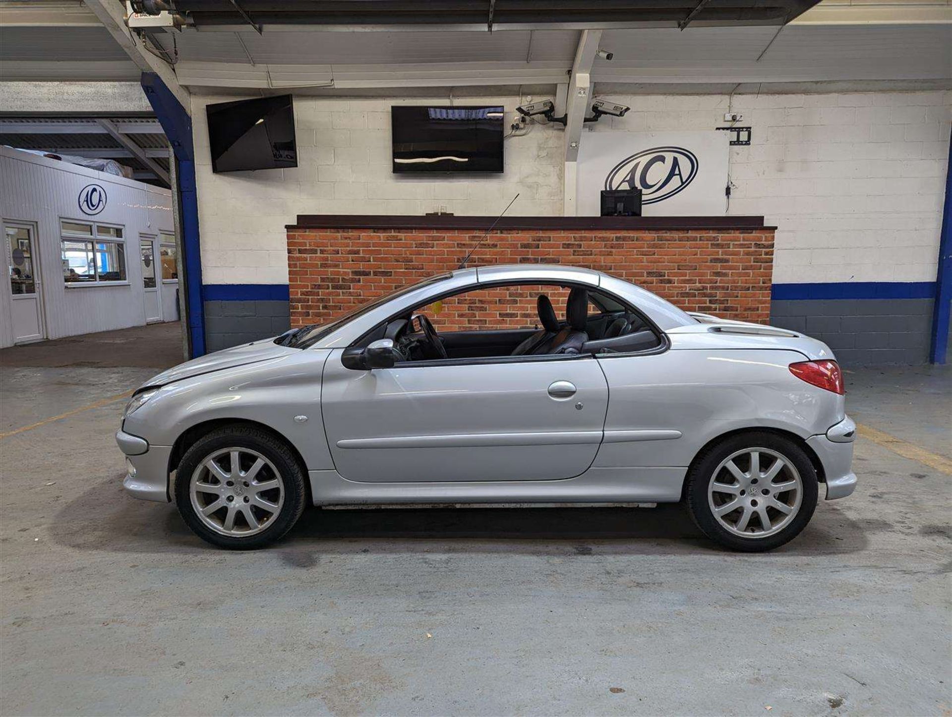 2003 PEUGEOT 206 CC - Image 2 of 30