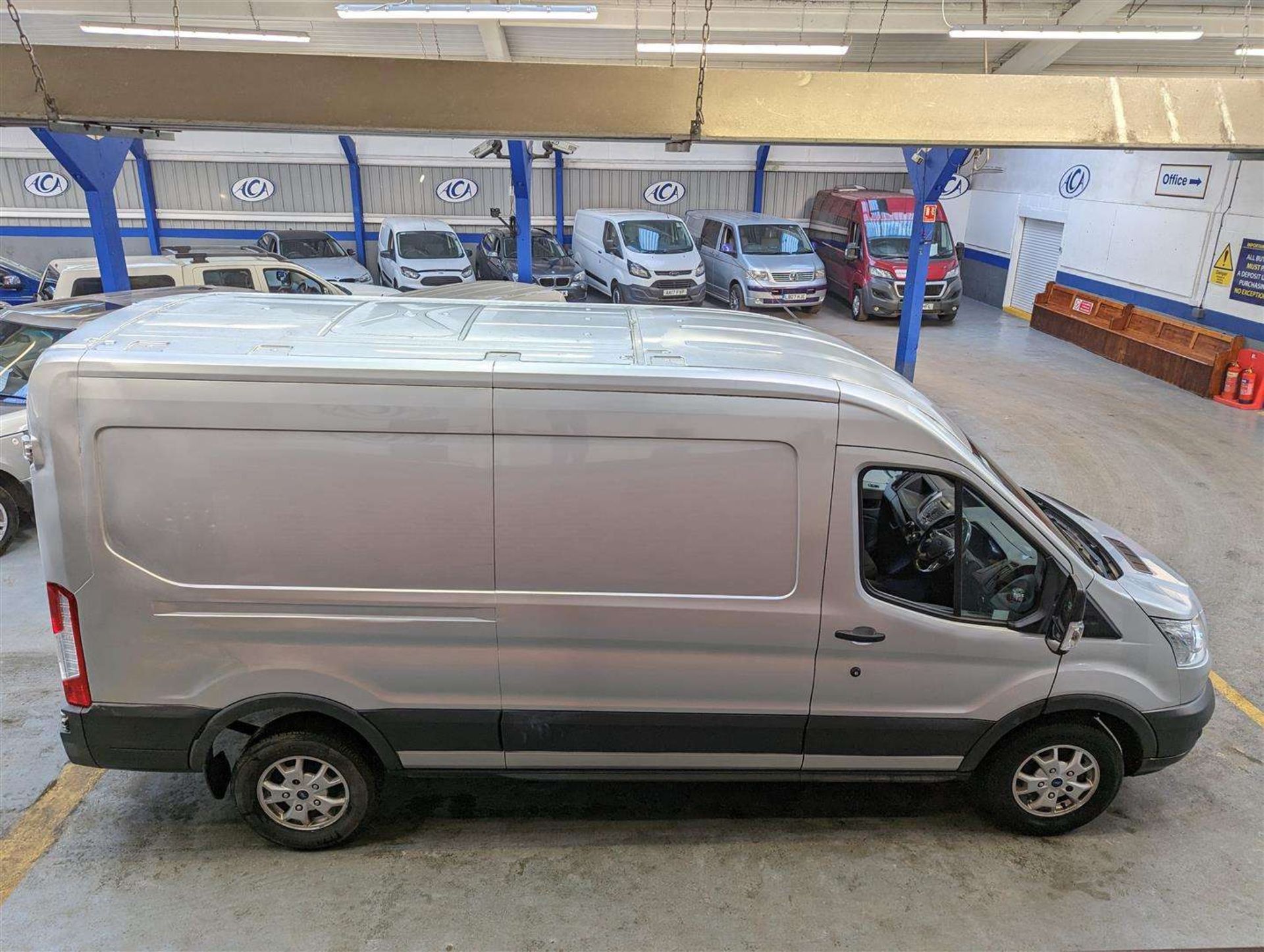 2017 FORD TRANSIT 350 - Image 13 of 28