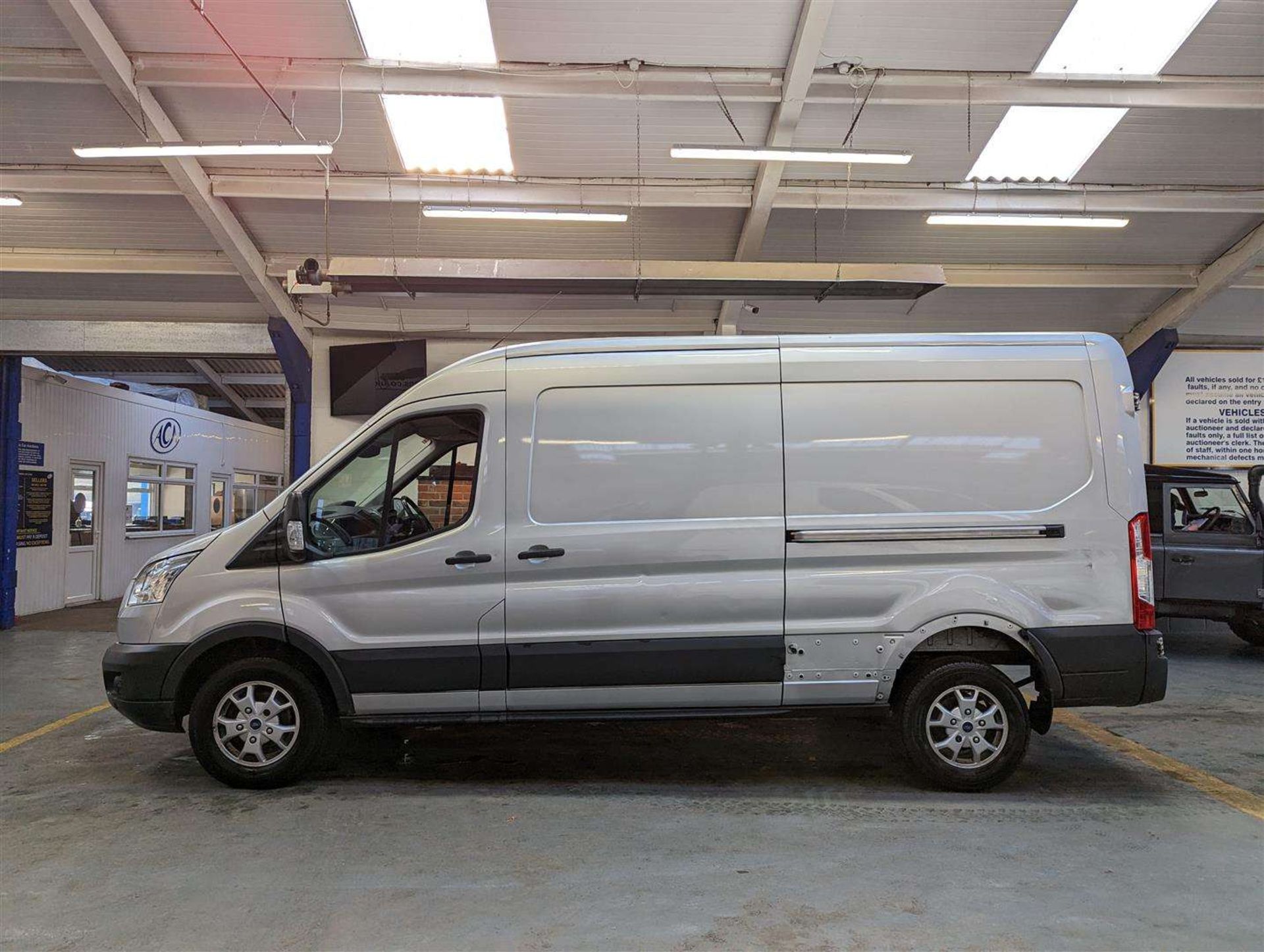 2017 FORD TRANSIT 350 - Image 2 of 28