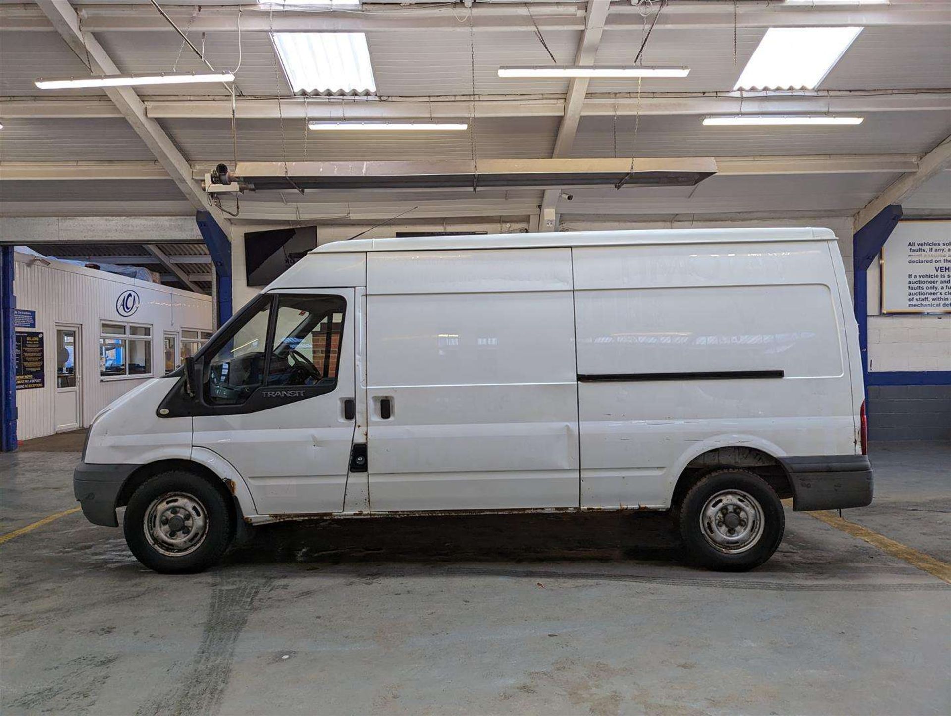 2011 FORD TRANSIT 115 T350L RWD - Image 2 of 30