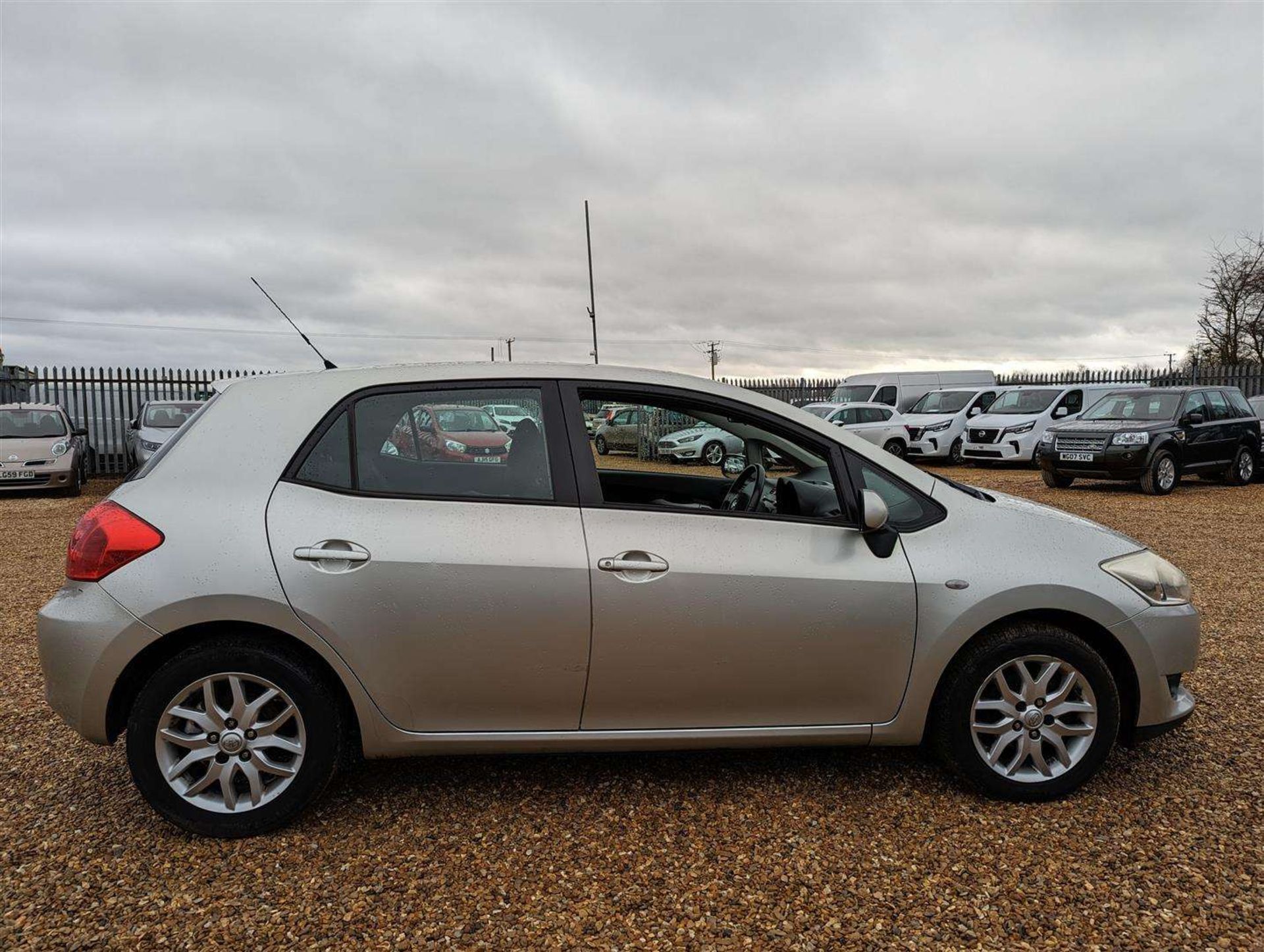 2007 TOYOTA AURIS T3 VVT-I - Image 9 of 24