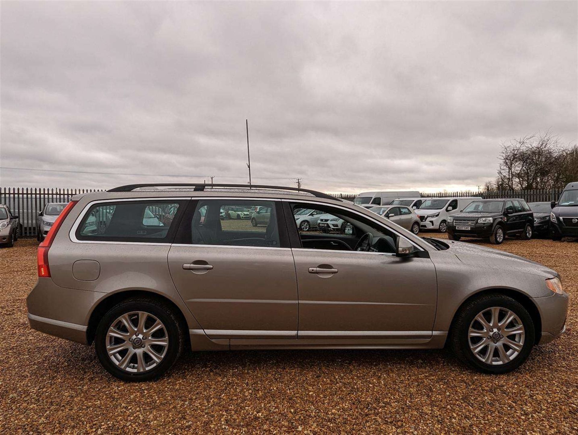 2009 VOLVO V70 SE D - Bild 20 aus 22