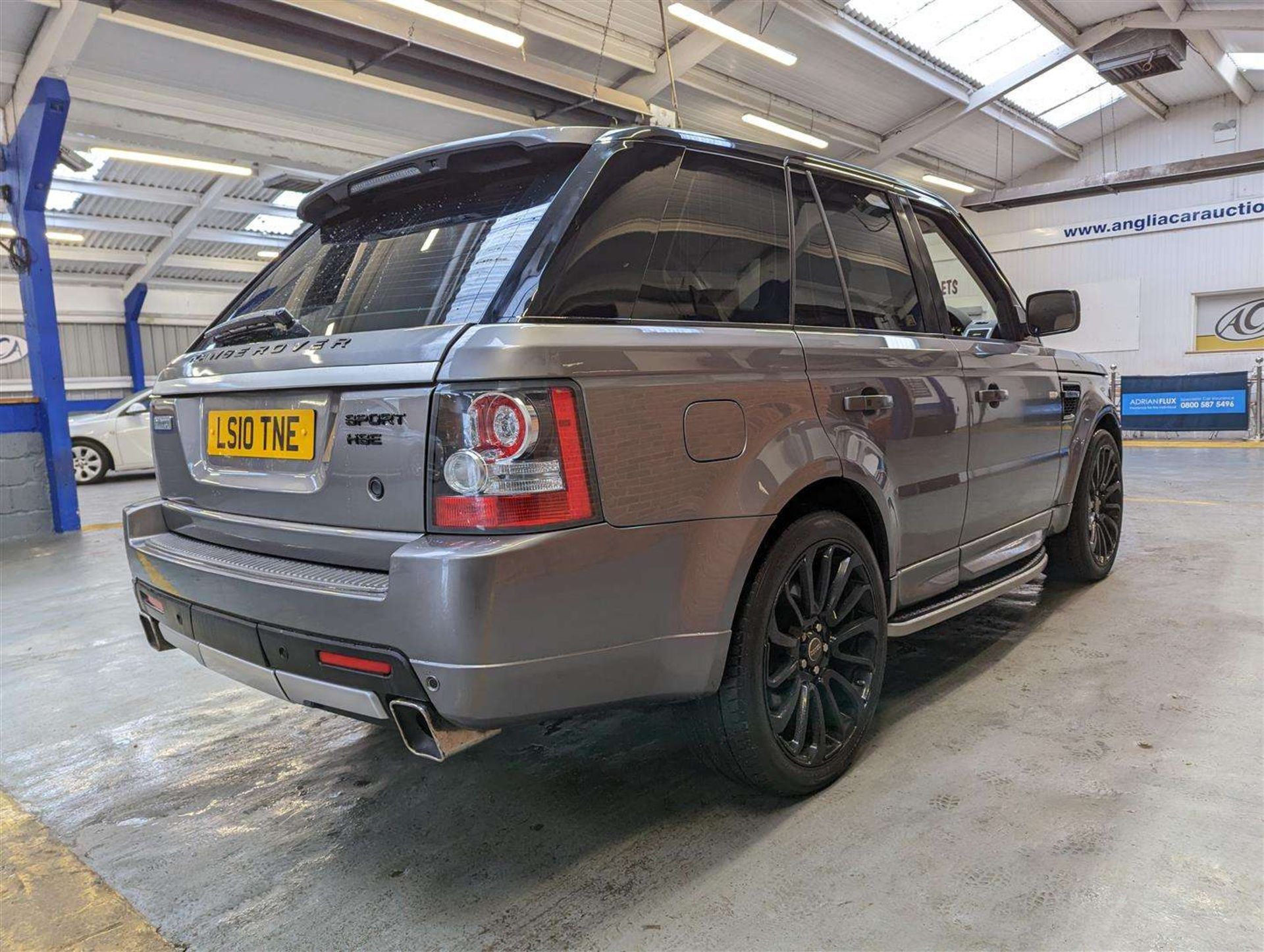 2010 LAND ROVER RANGE ROVER SP HSE TDV6 AUTO - Image 9 of 30