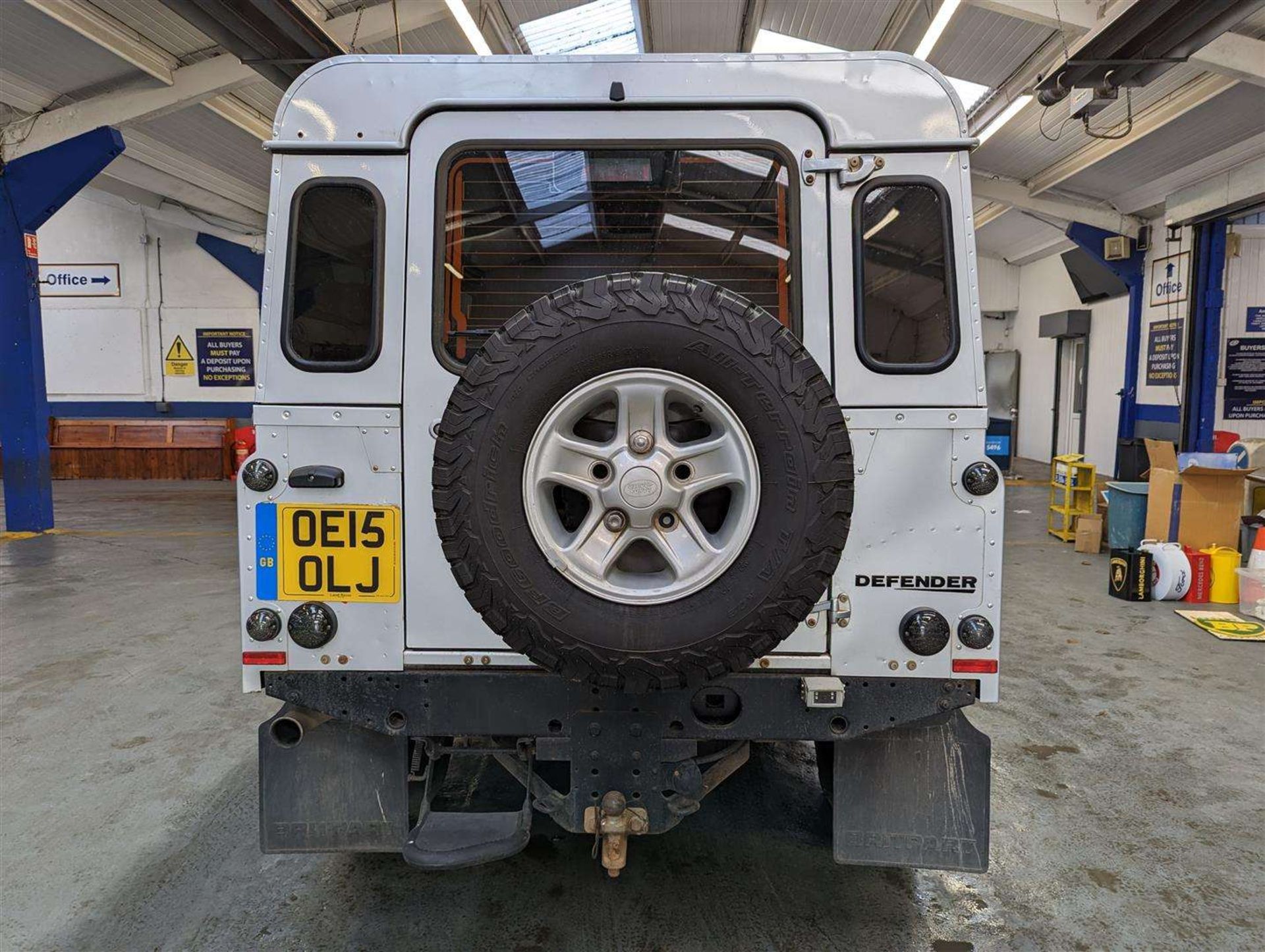 2015 LAND ROVER DEFENDER 110 XS TD D/C - Image 5 of 30