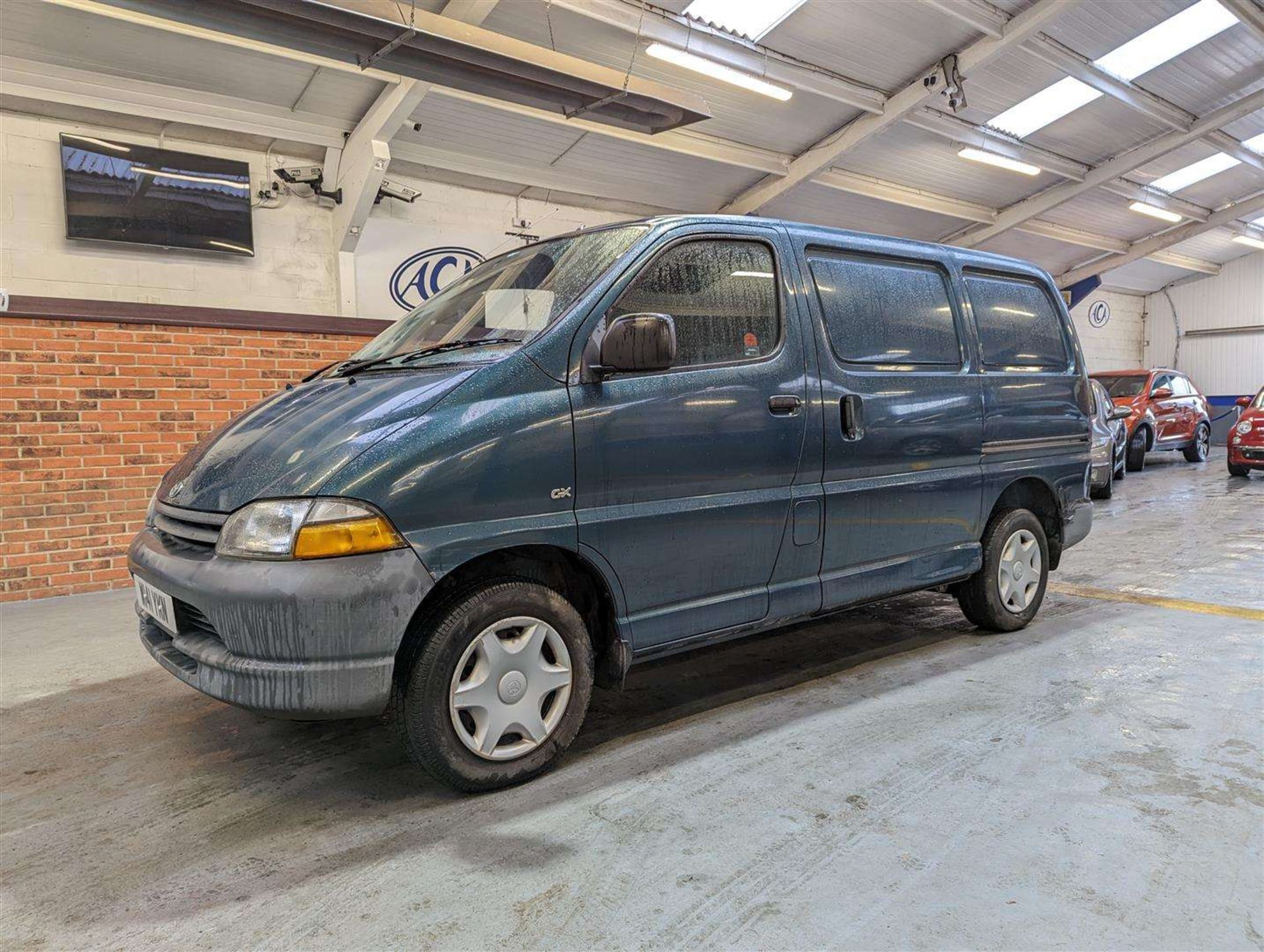 2000 TOYOTA POWERVAN GX