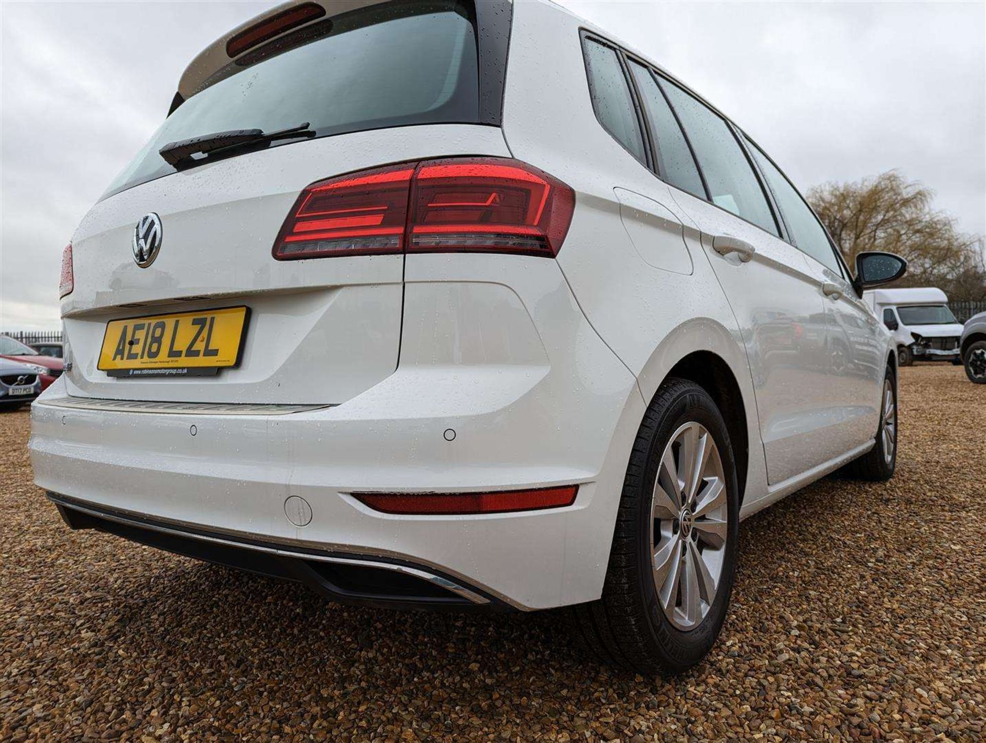 2018 VOLKSWAGEN GOLF SV SE NAV TSI BLUEMOTION&nbsp; - Image 4 of 22