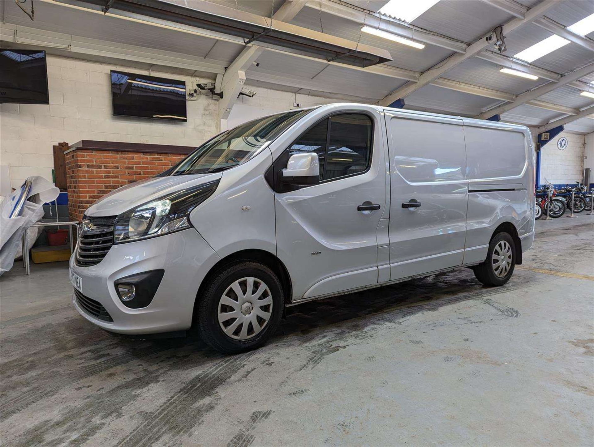 2017 VAUXHALL VIVARO 2900 SPORT CDTI BT