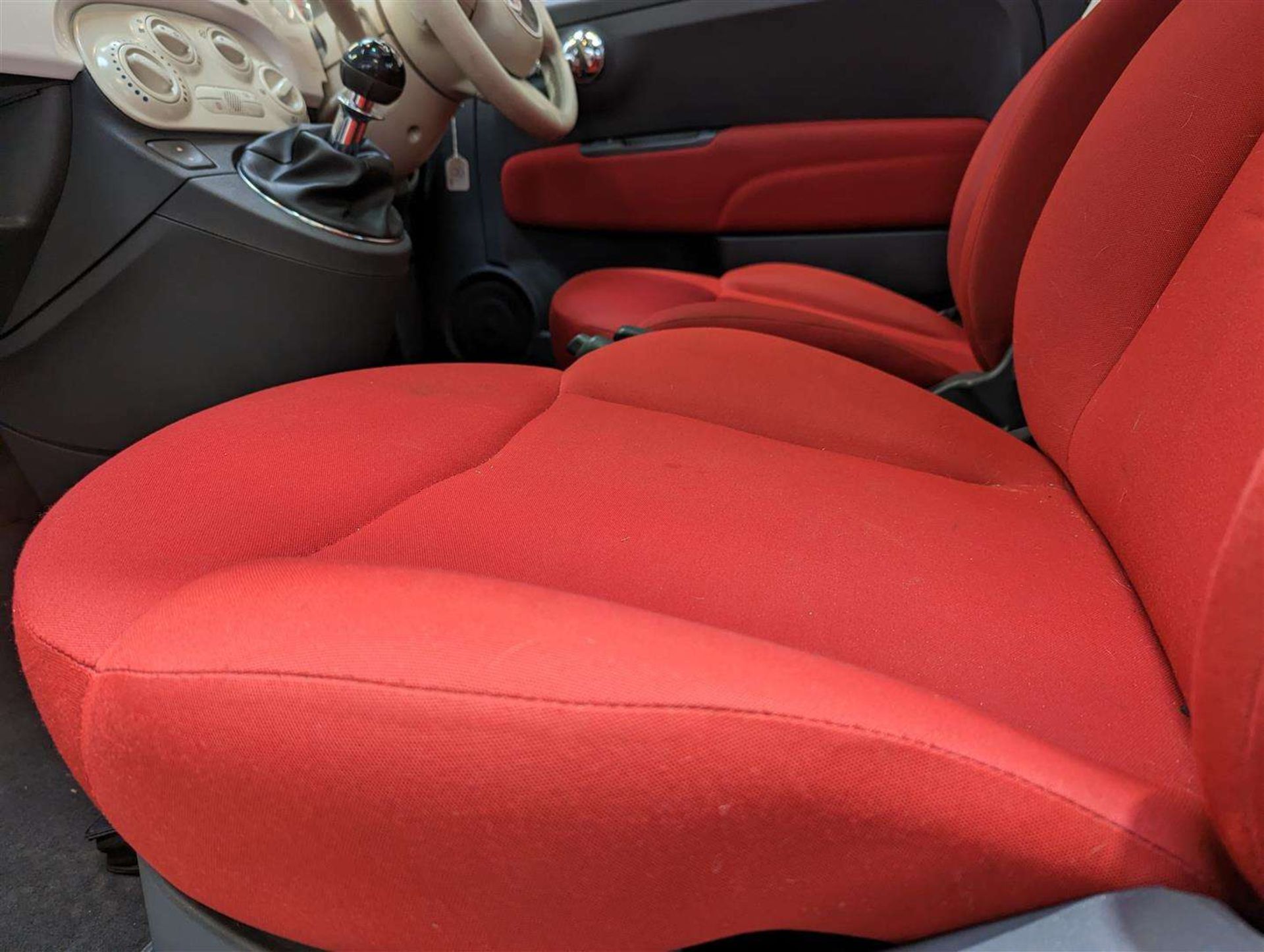 2011 FIAT 500 LOUNGE - Image 18 of 27