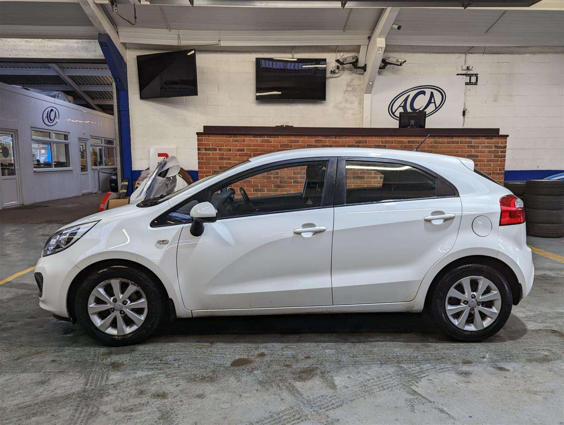 2015 KIA RIO VR7 - Image 2 of 27