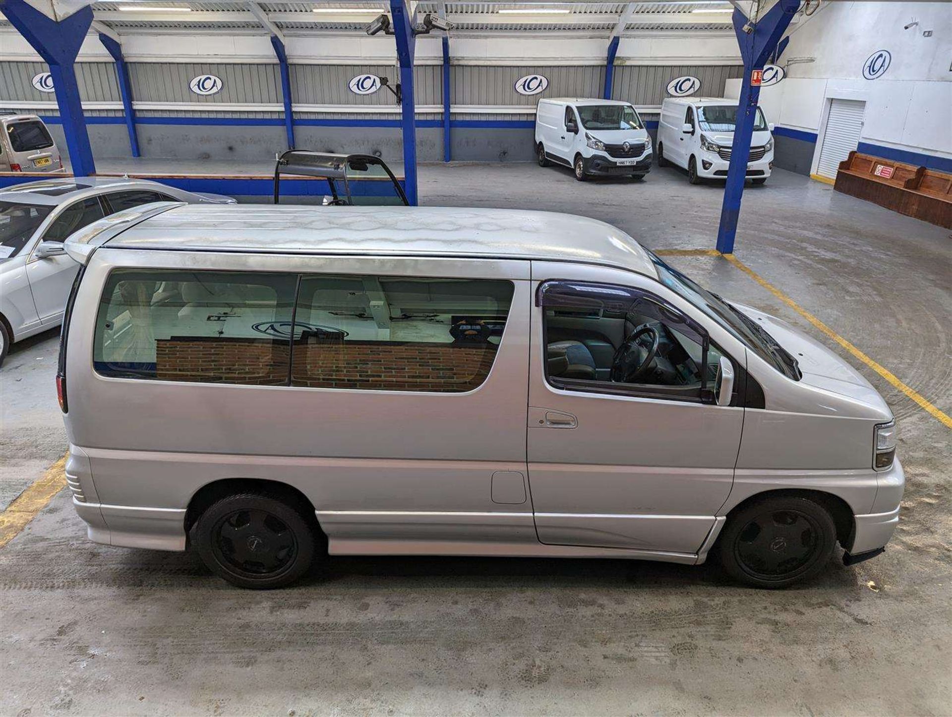 1999 NISSAN ELGRAND&nbsp; - Image 11 of 30