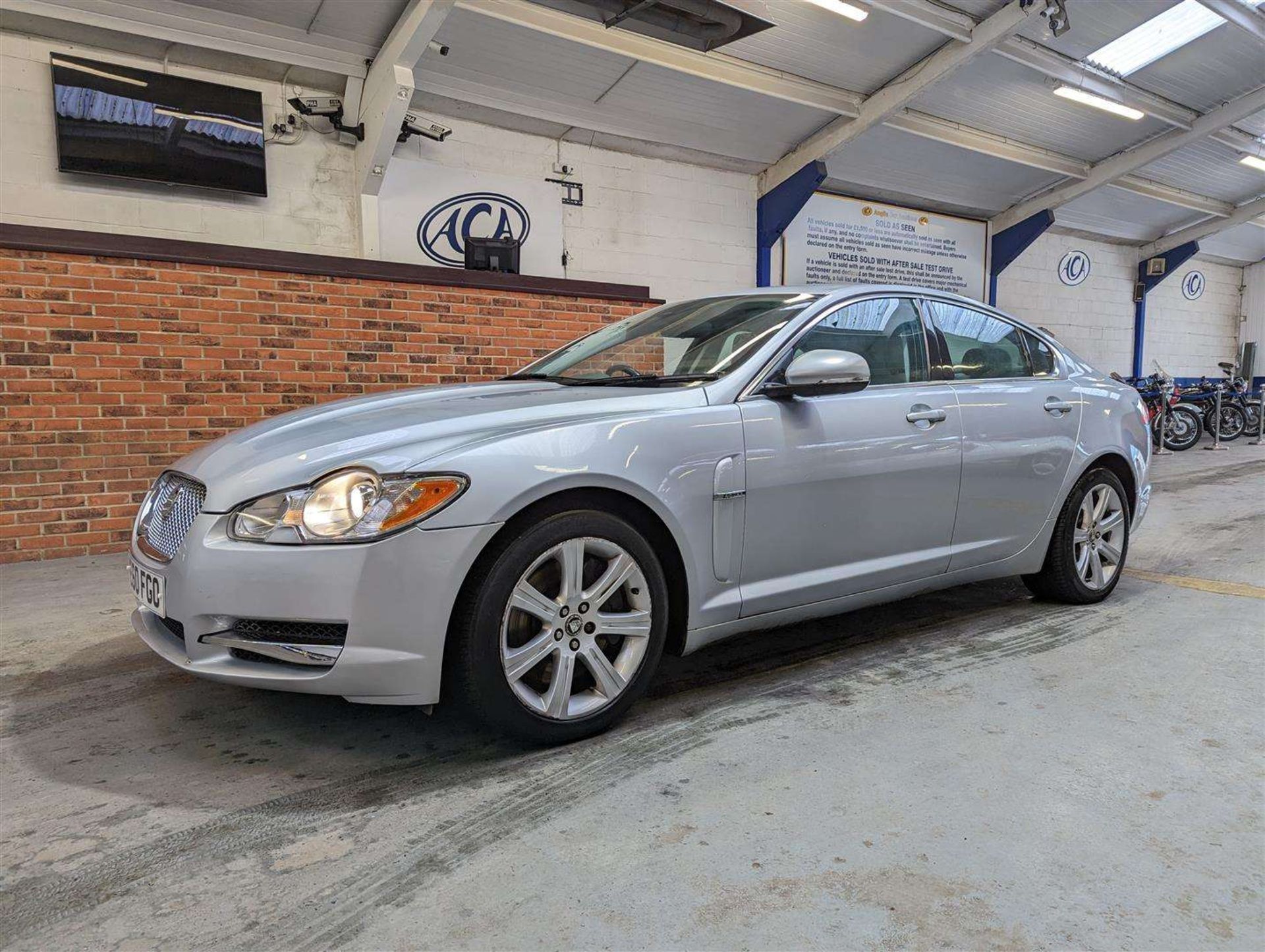 2010 JAGUAR XF LUXURY V6 AUTO