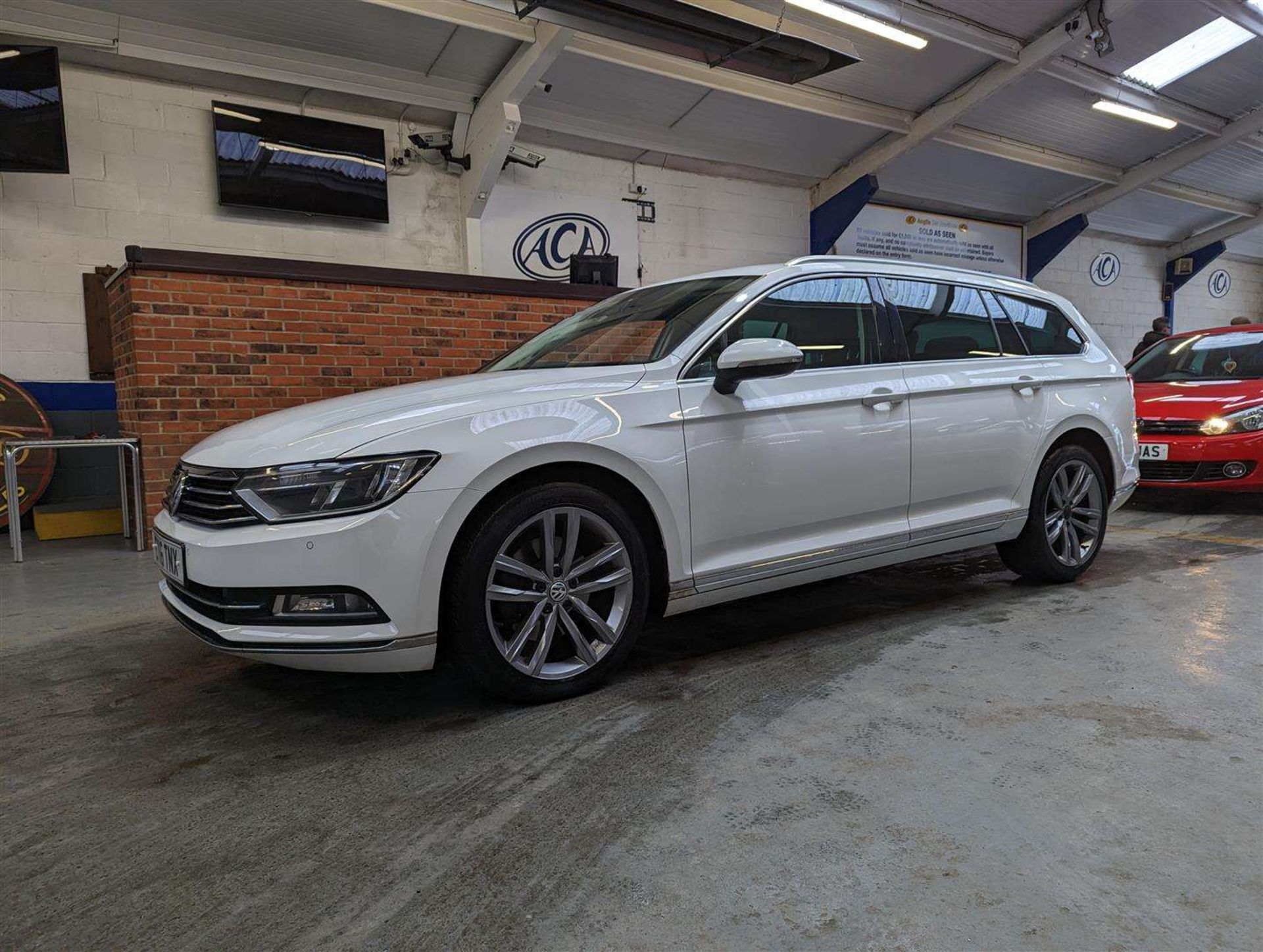 2016 VOLKSWAGEN PASSAT GT TDI BLUEMOTION