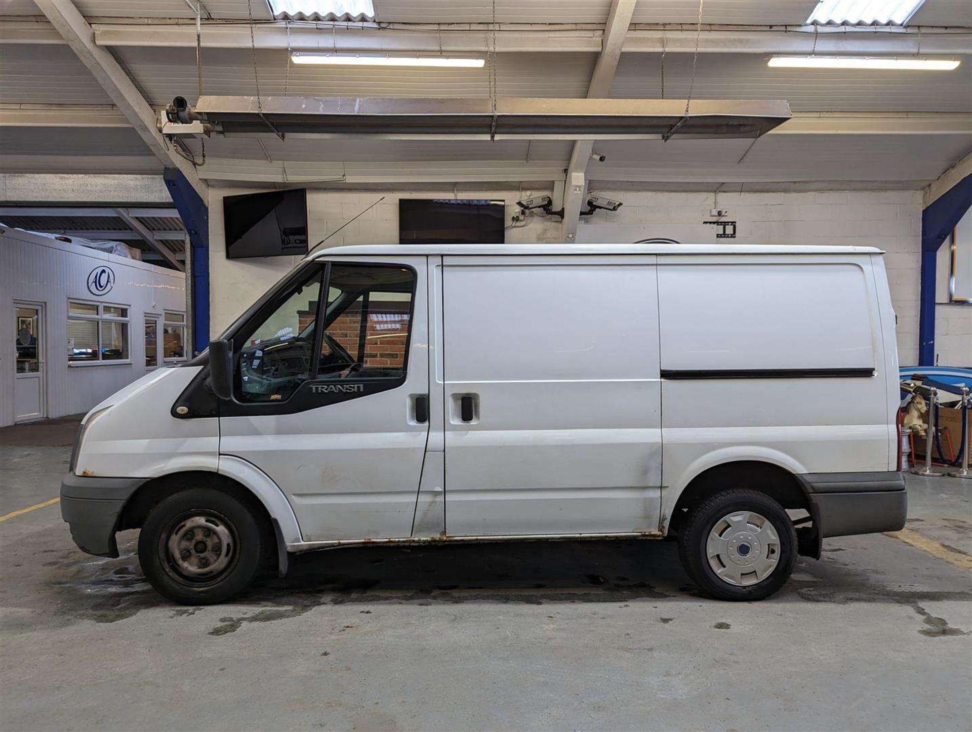 2009 FORD TRANSIT 85 T300M FWD - Image 2 of 29