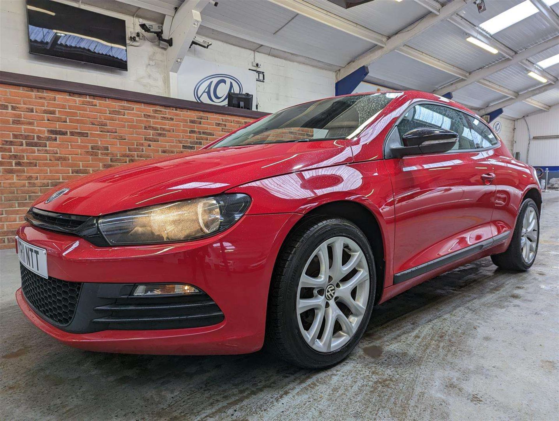 2011 VOLKSWAGEN SCIROCCO TSI - Image 24 of 27