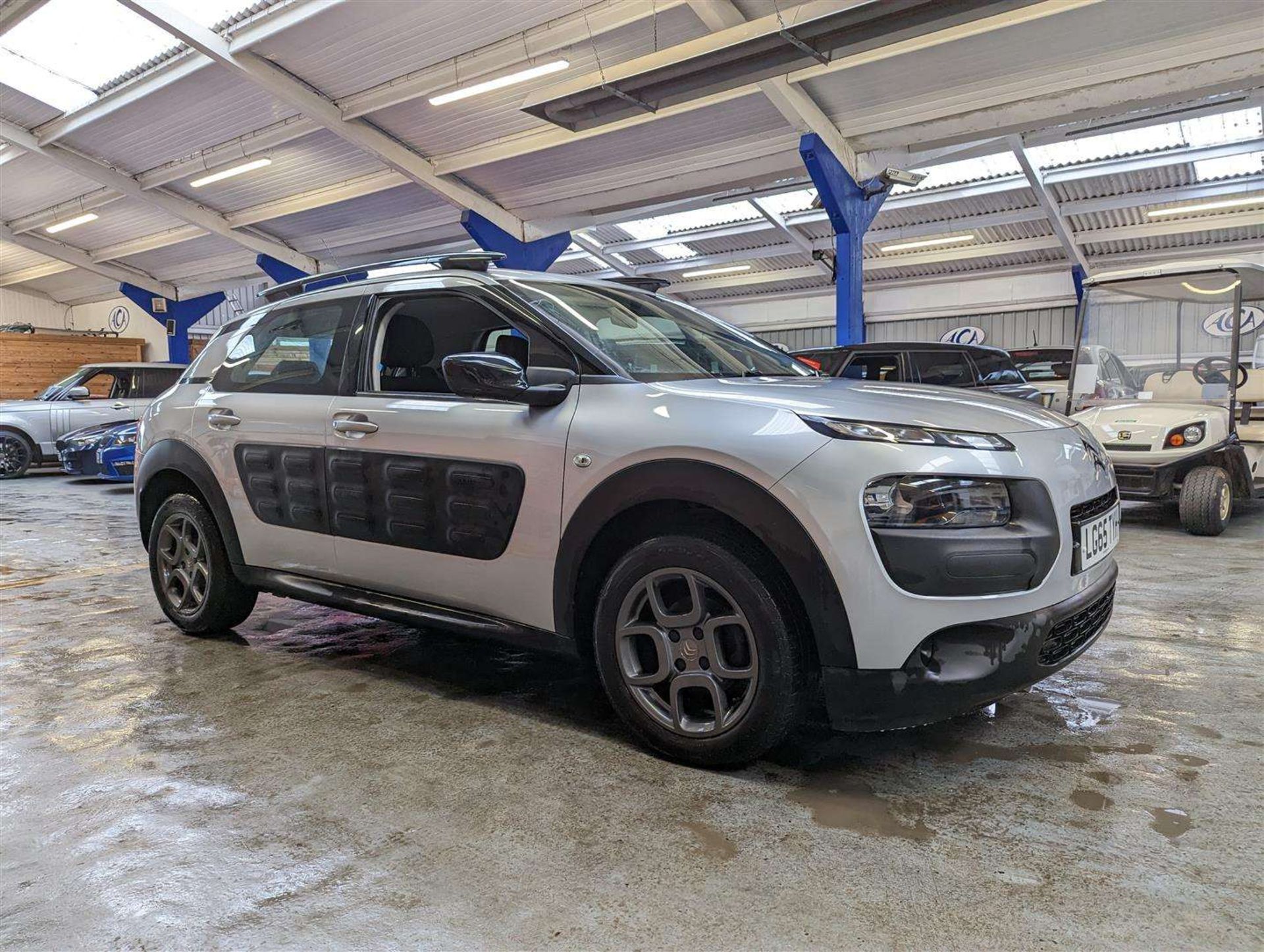 2015 CITROEN C4 CACTUS FEEL BLUEHDI - Image 10 of 25