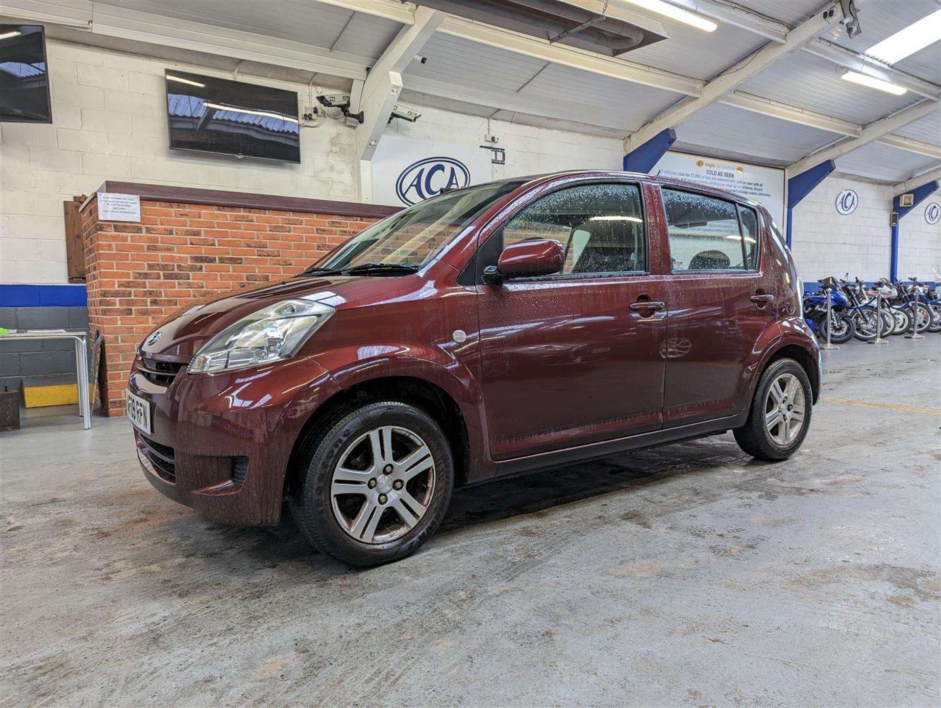 2009 DAIHATSU SIRION SE