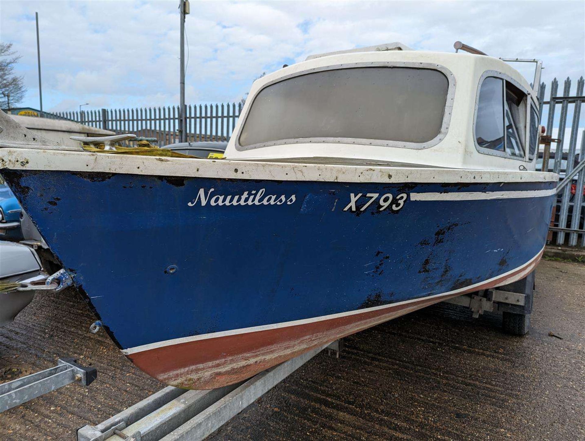 BOAT AND TRAILER - Image 15 of 18