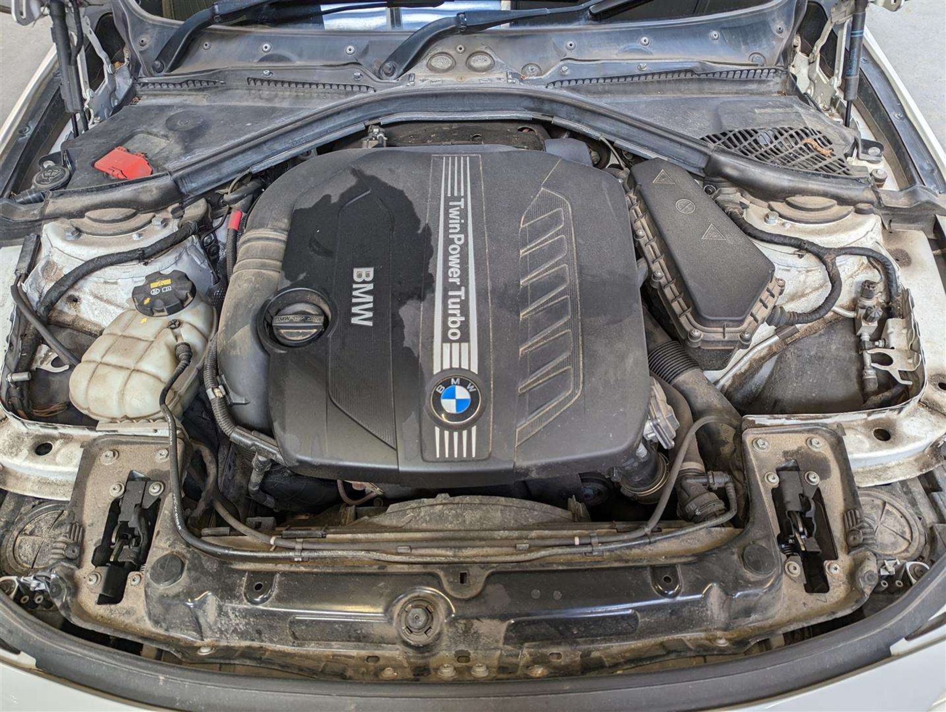 2014 BMW 330D XDRIVE SE AUTO - Image 24 of 27