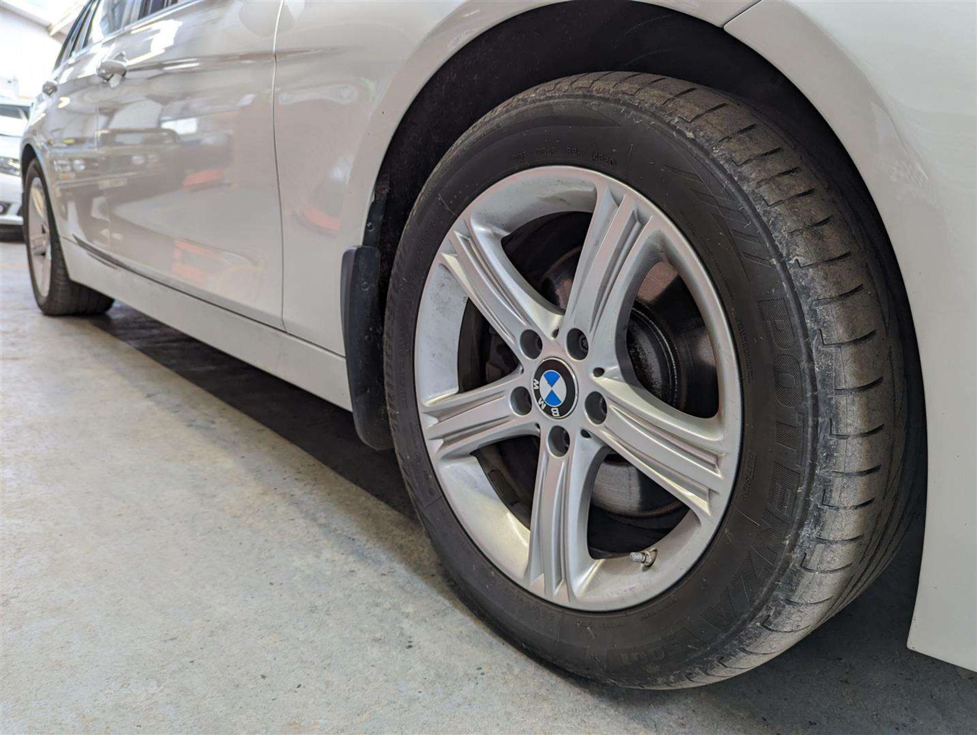 2014 BMW 330D XDRIVE SE AUTO - Image 11 of 27