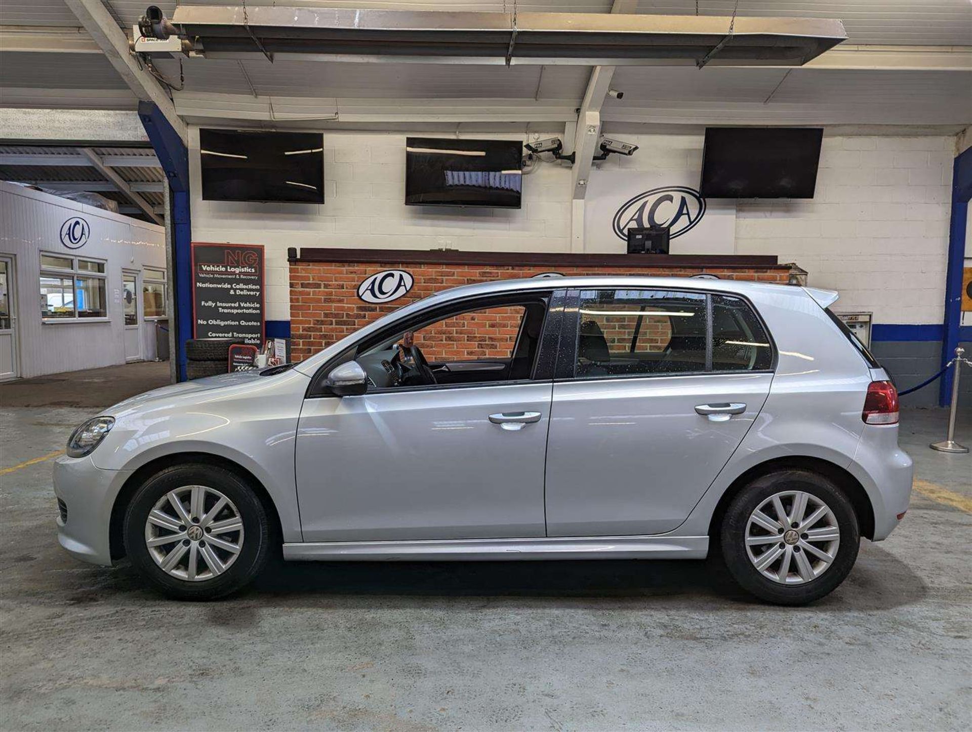 2011 VOLKSWAGEN GOLF S BLUEMOTION TDI - Image 2 of 25