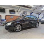 2005 VOLKSWAGEN GOLF S AUTO