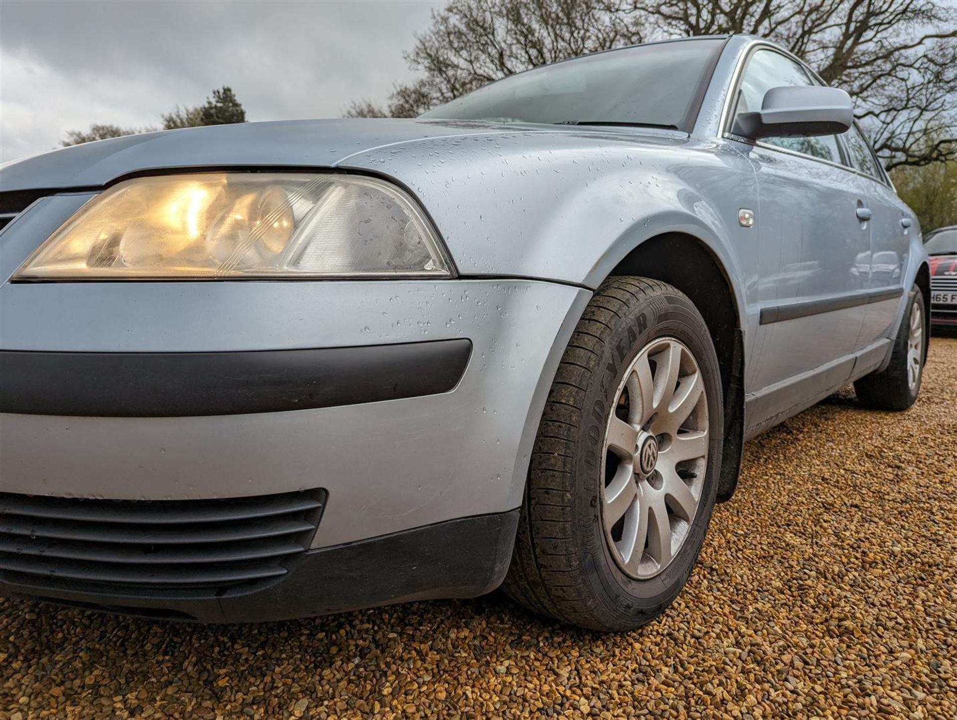 2003 VOLKSWAGEN PASSAT SE 20V TURBO - Image 10 of 22