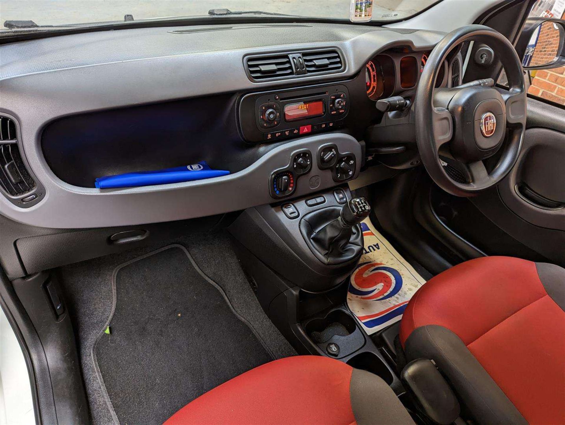 2016 FIAT PANDA POP - Image 18 of 26