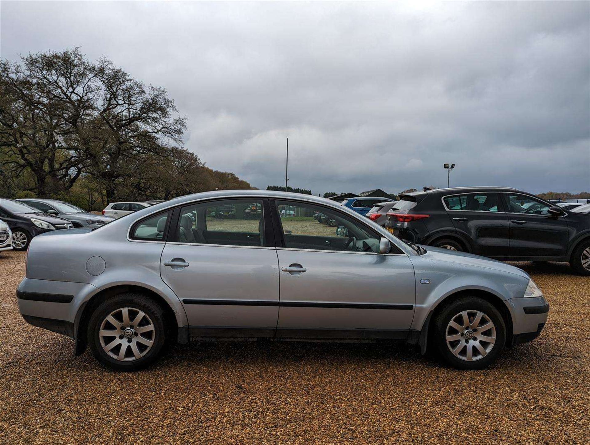 2003 VOLKSWAGEN PASSAT SE 20V TURBO - Image 8 of 22