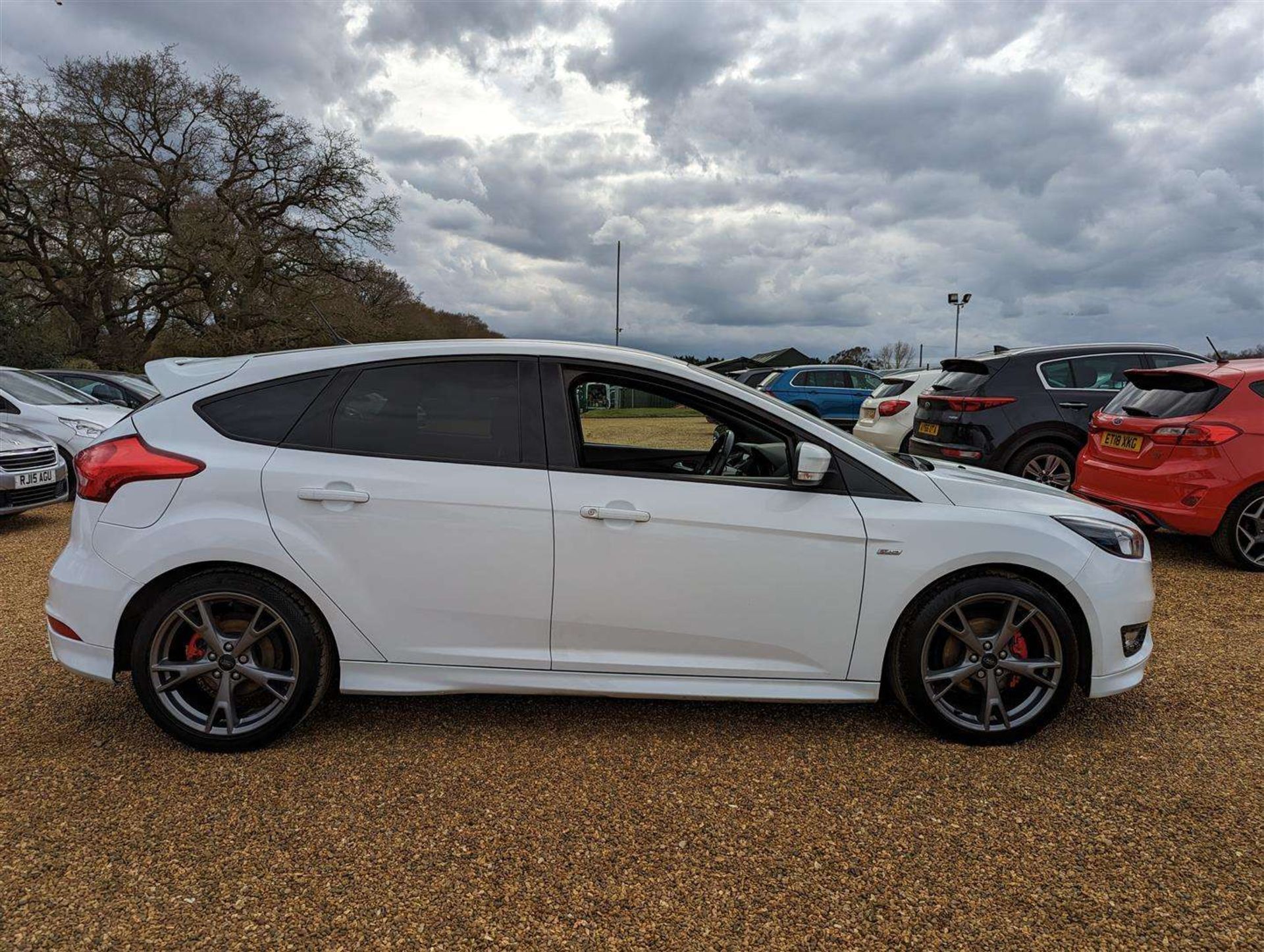 2018 FORD FOCUS ST-LINE X TDCI - Image 15 of 23